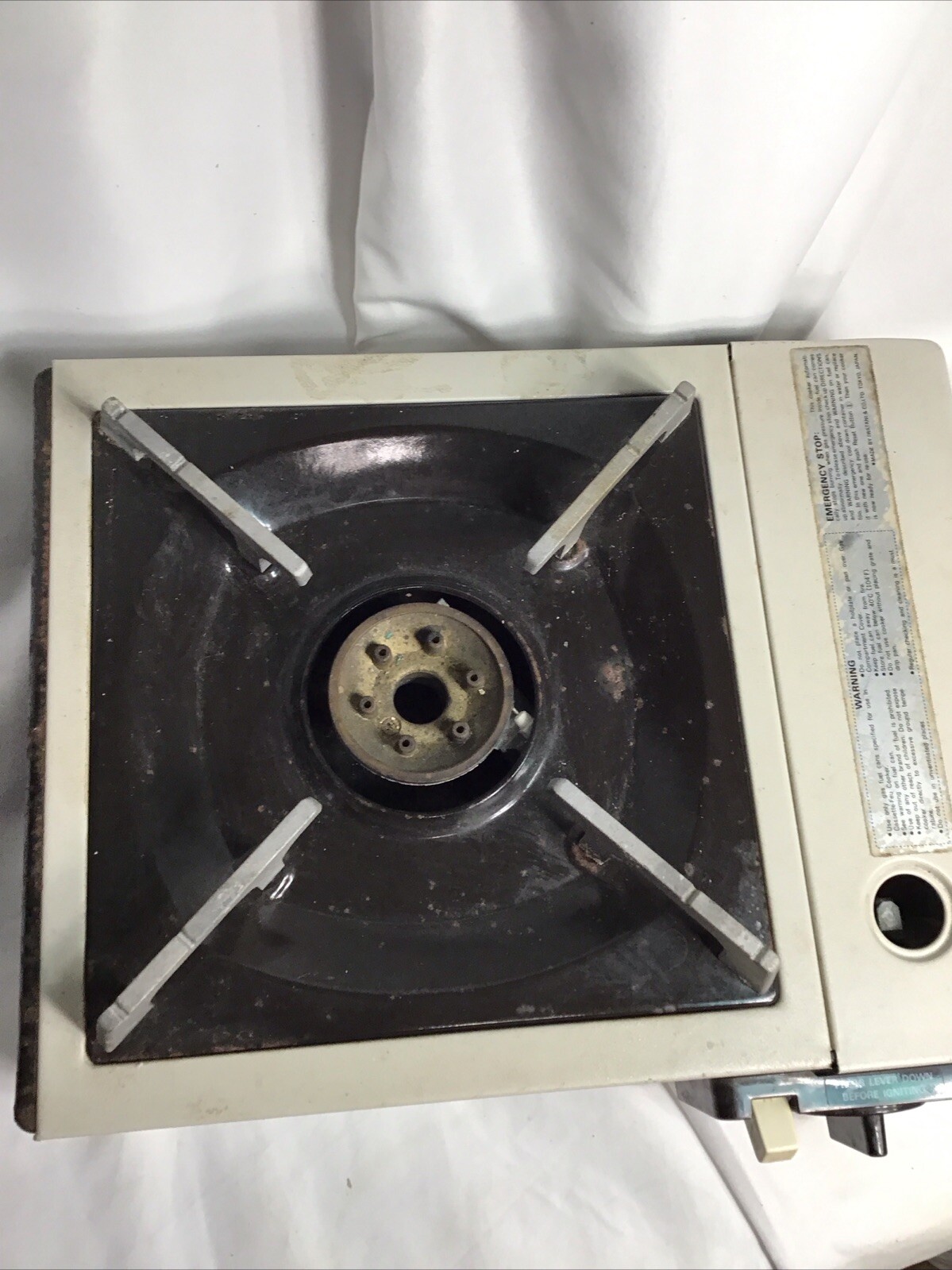 IWATANI Cassette Feu A-8 Portable indoor/outdoor Butane Gas Camping stove Japan