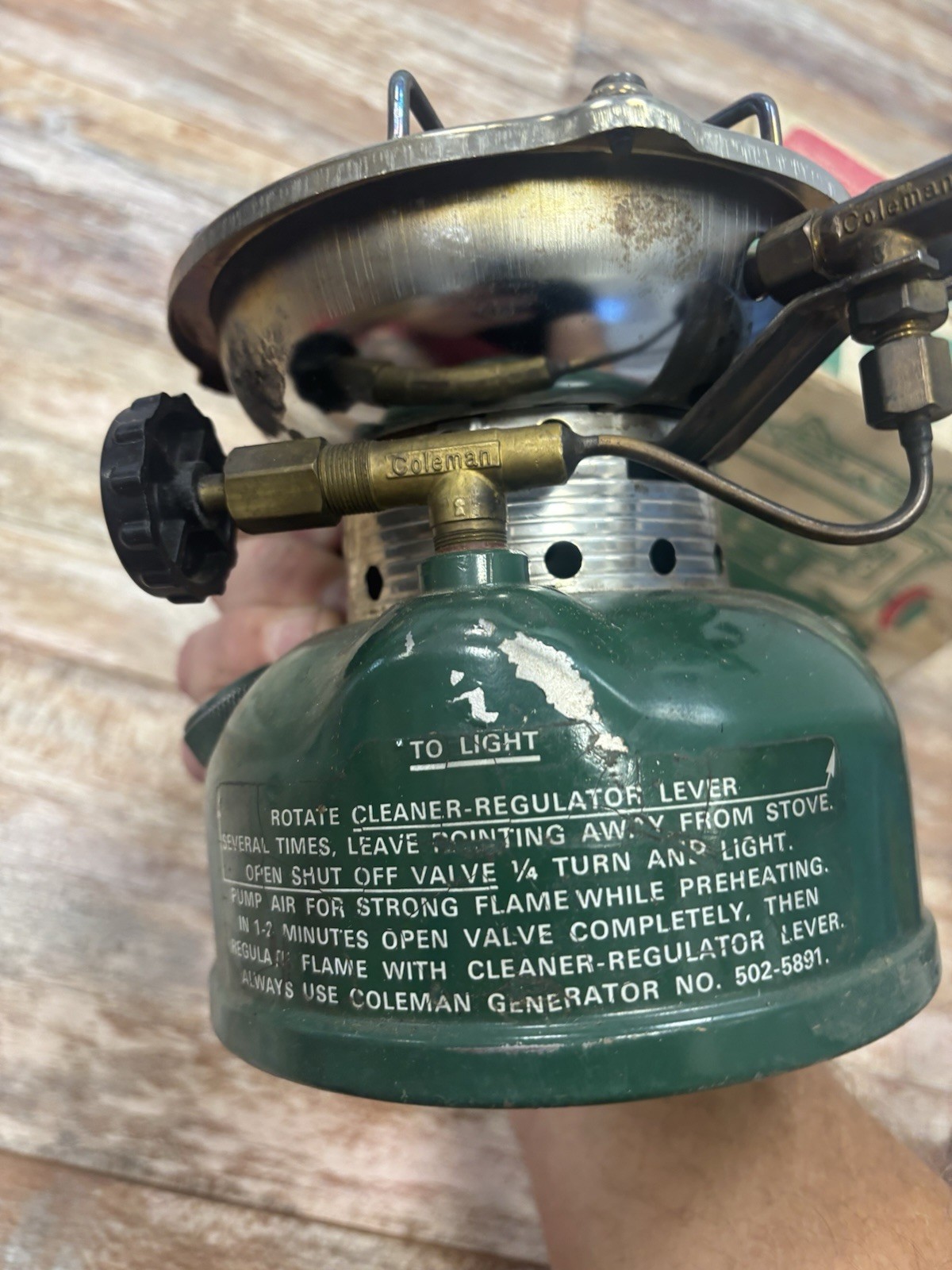 Vintage COLEMAN 502-700 SPORTSTER Portable Camp stove in original box 1976