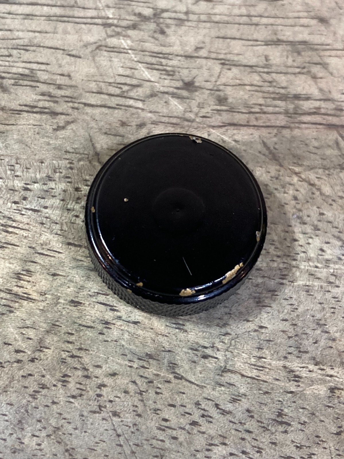 Coleman 400A Peak1 Stove – Fuel Filler Cap – Chips