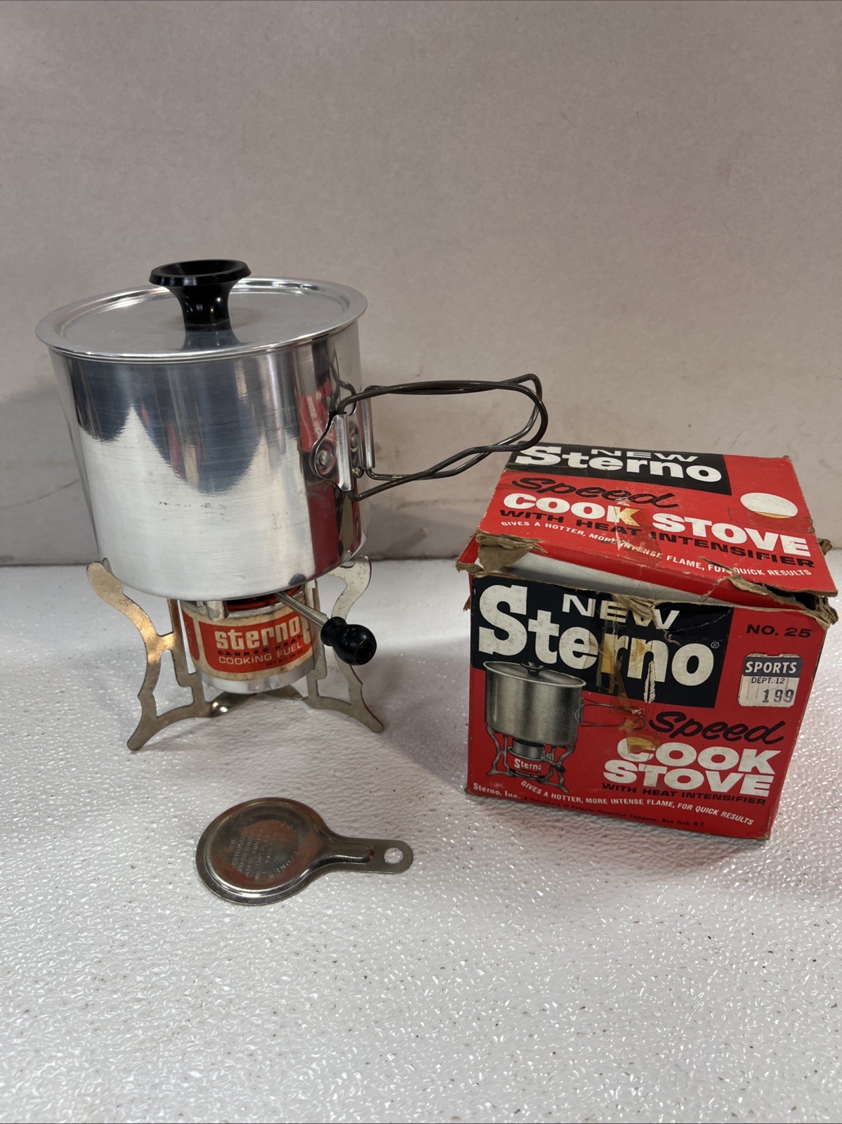 New Sterno Speed Cook Stove With Heat Intensifier No. 25