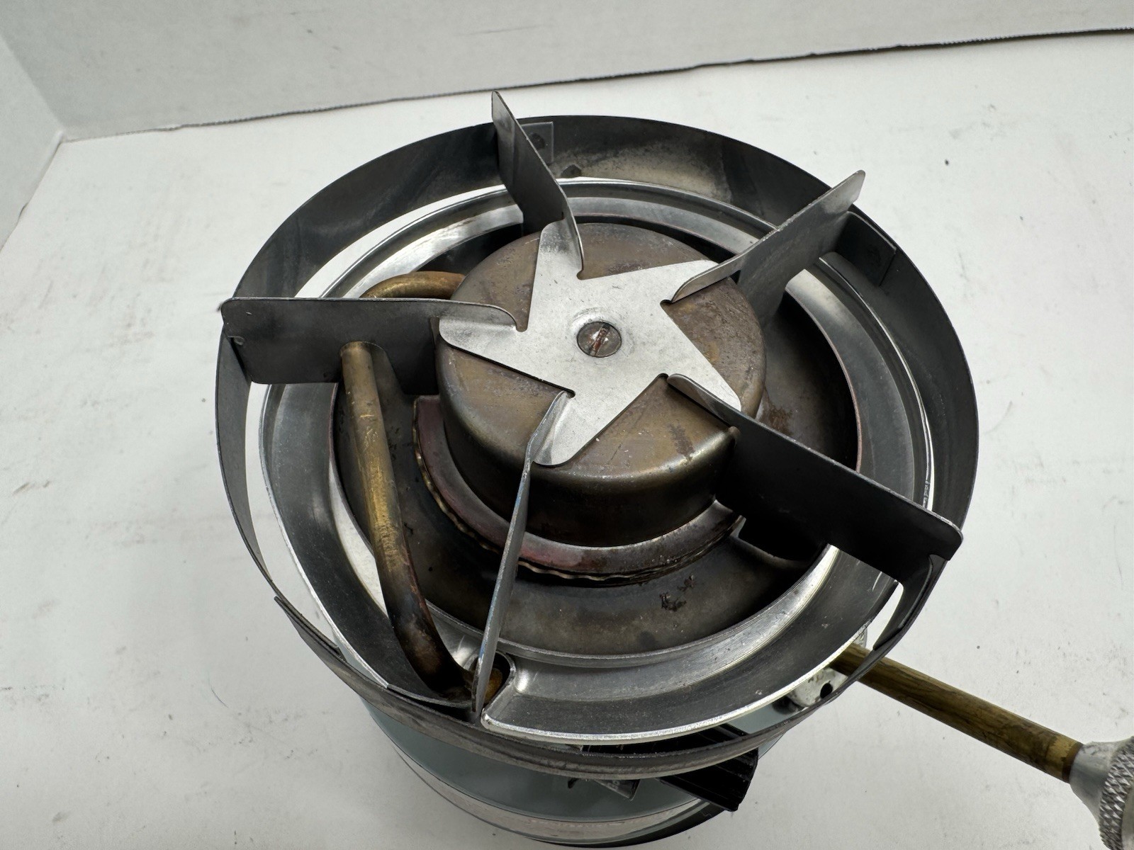 Coleman Peak 1 Multi-Fuel Camp Stove Model 550B Works