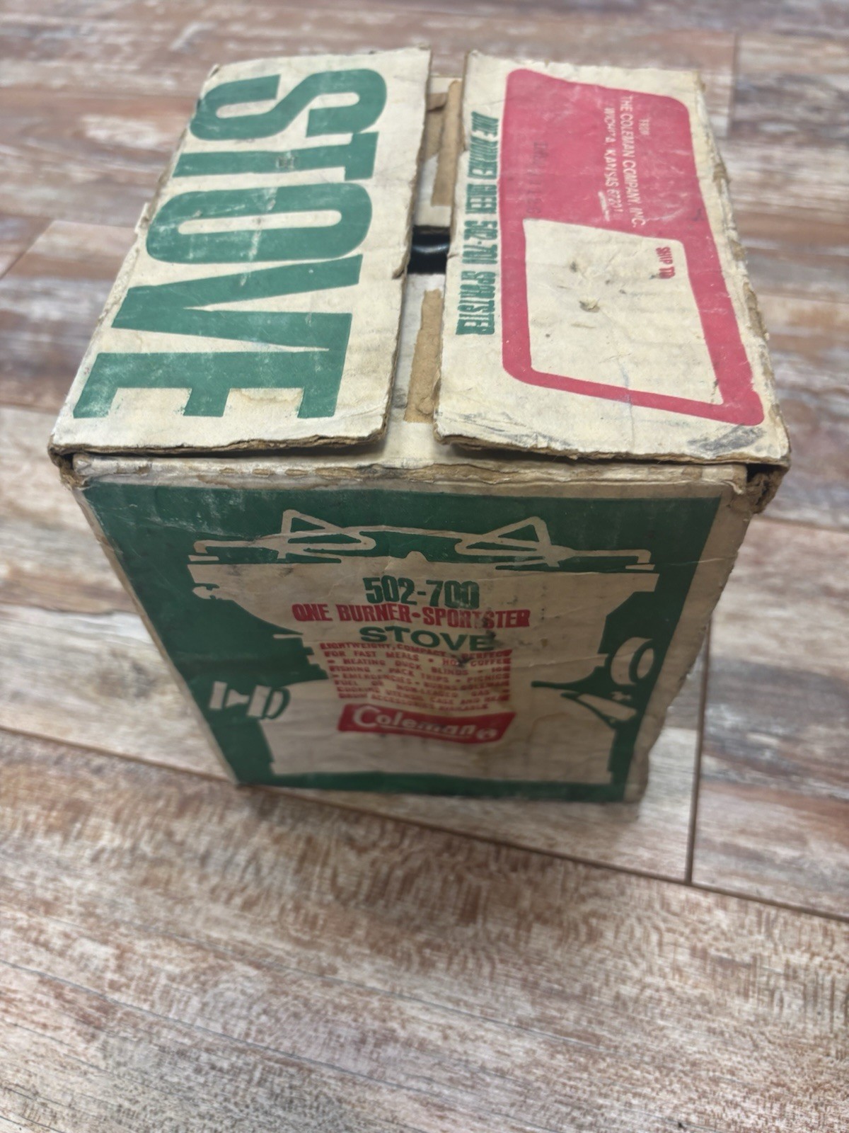 Vintage COLEMAN 502-700 SPORTSTER Portable Camp stove in original box 1976