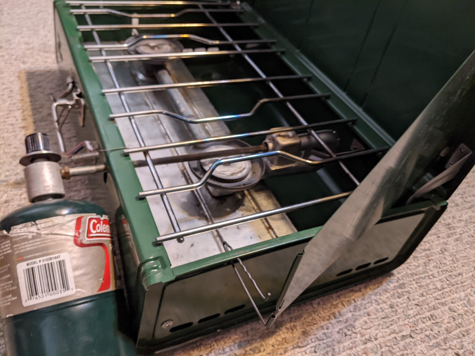 Vintage Coleman 413H Powerhouse Dual 2 Burner Gas Camp Stove 02-1982
