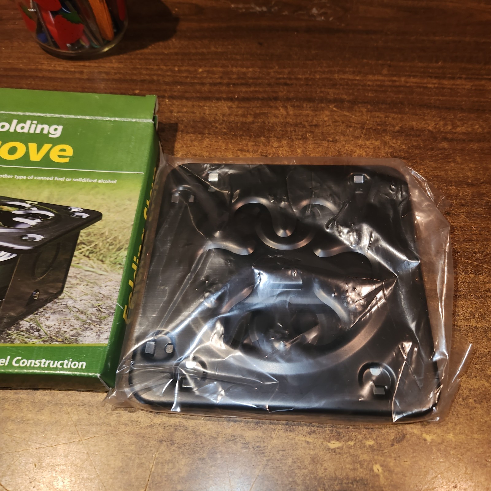 Coghlan’s Folding Stove, Burns Camp Heat, Canned Fuel, or Solidified Alcohol NEW