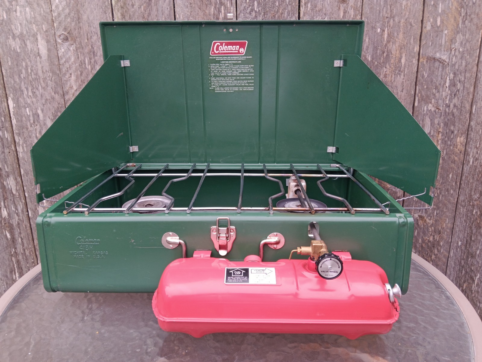 Coleman Camping 2 Burner Camp Stove # 413H Dated 9/83 Nice1 Made USA 🇺🇸