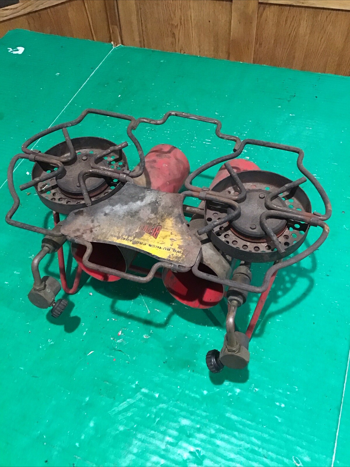 VINTAGE BERNZ-O-MATIC TX-800 PROPANE STOVE 2-Burner Needs Repair See Pics