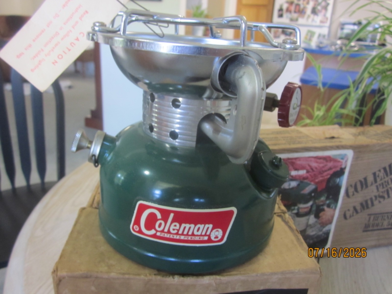 2 VTG NEVER USED & IN ORIG BOXES COLEMAN SINGLE BURNER STOVES-1, #502 & 1, #5418