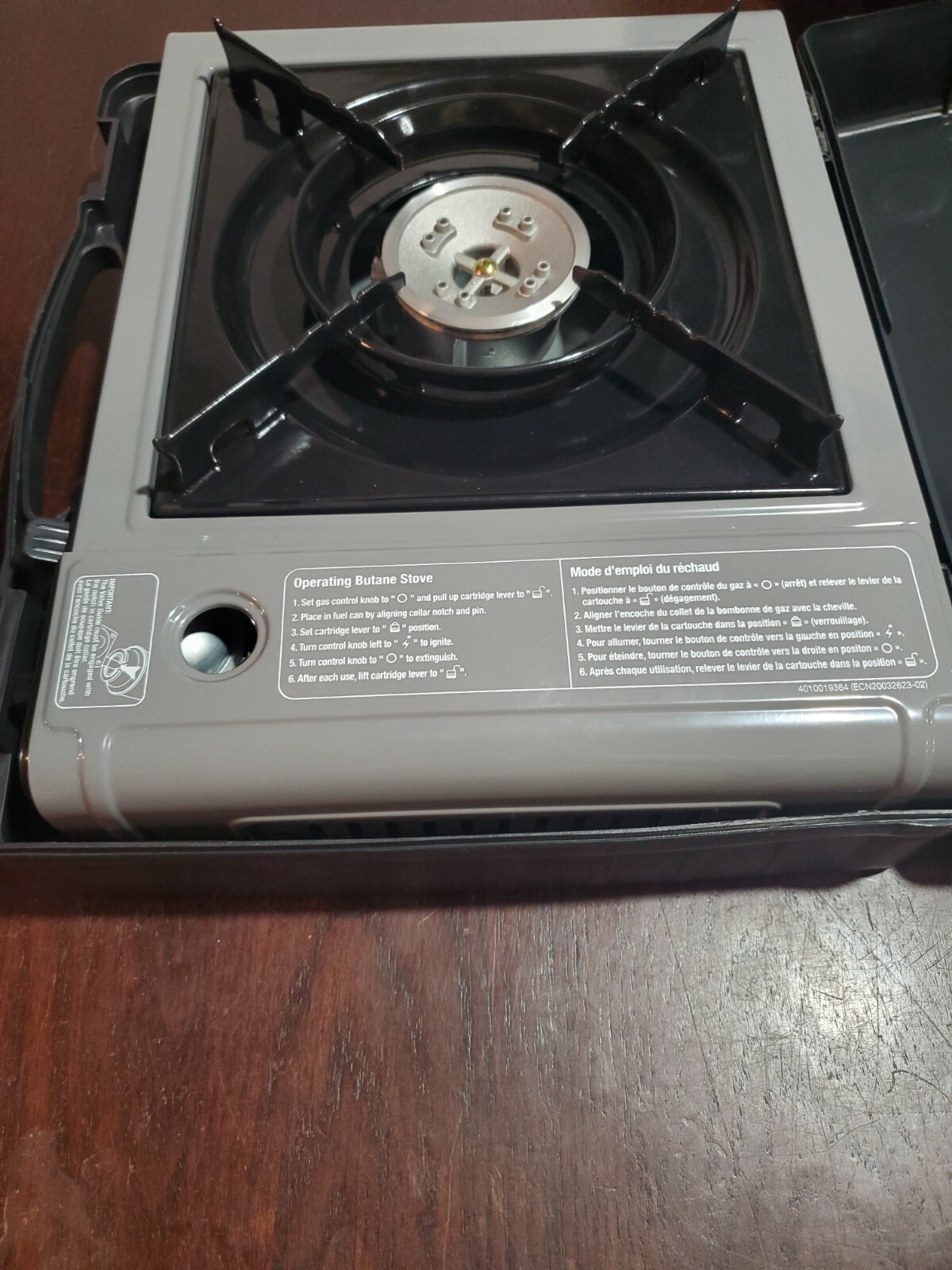 Coleman Portable Butane Camping Stove with Case model no. series 2800