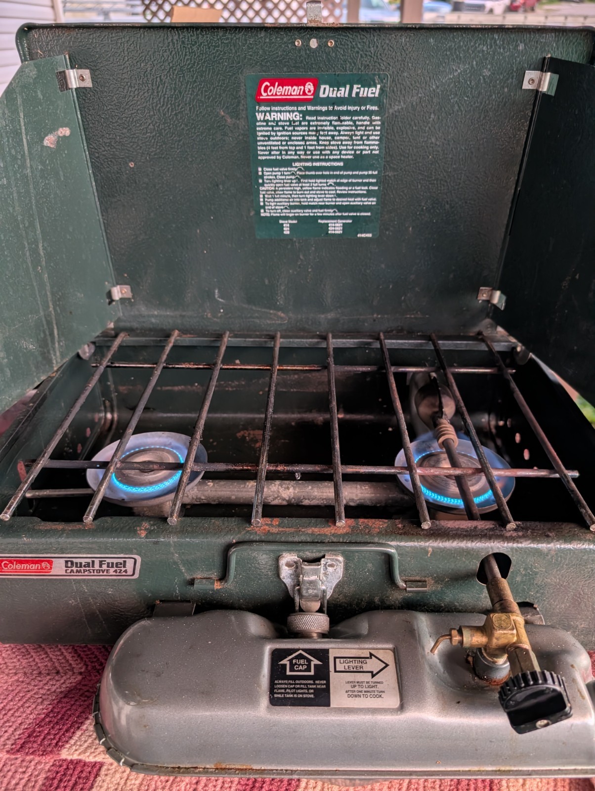 Coleman Dual Fuel Campstove 424 2-Burner Portable Camping Stove W/Carry Case
