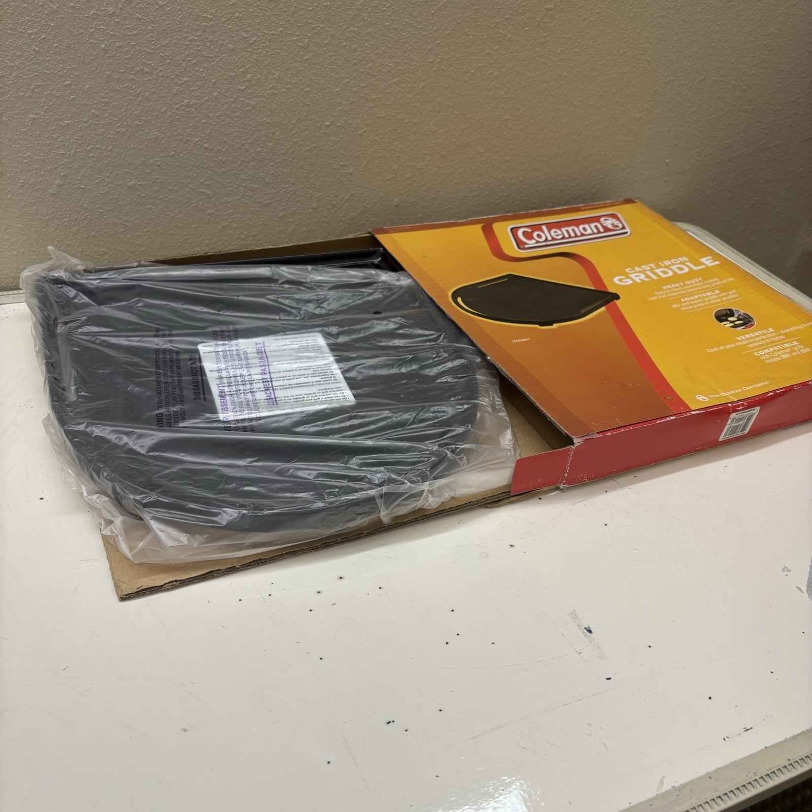COLEMAN RoadTrip SwapTop Stove CAST IRON GRIDDLE Roadtrip Grill NEW OPEN BOX