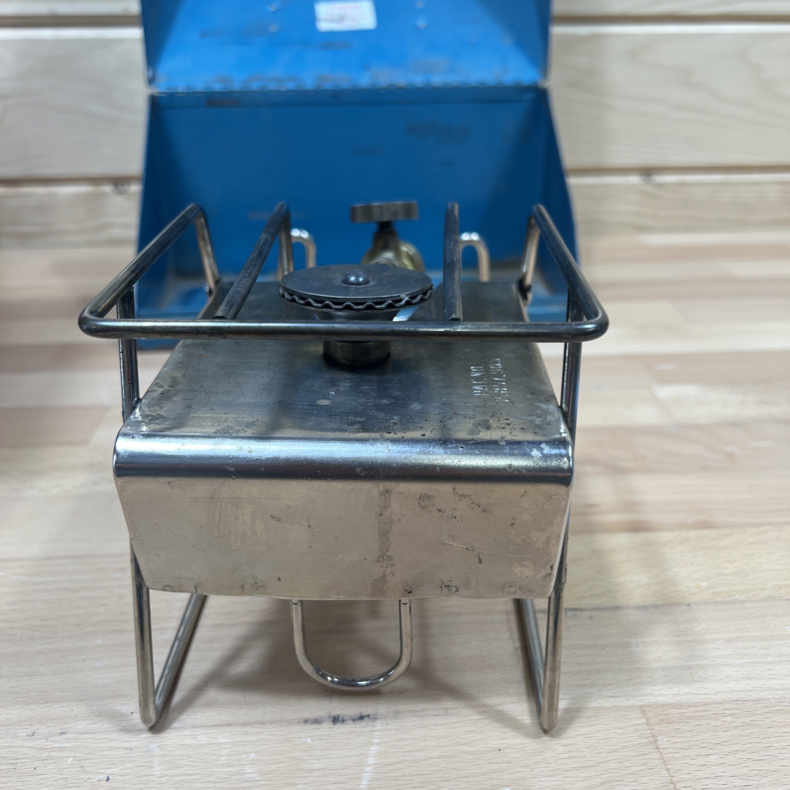 Vtg Rare Turner Portable Single Burner Propane Gas Cap Stove L-104 W/ Box Works