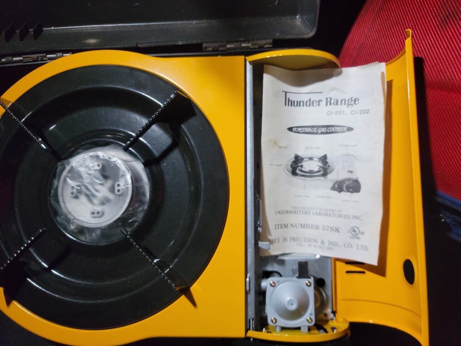 Thunder Range Portable Gas Cooker Yellow With Hard Carrying Case New Without Box