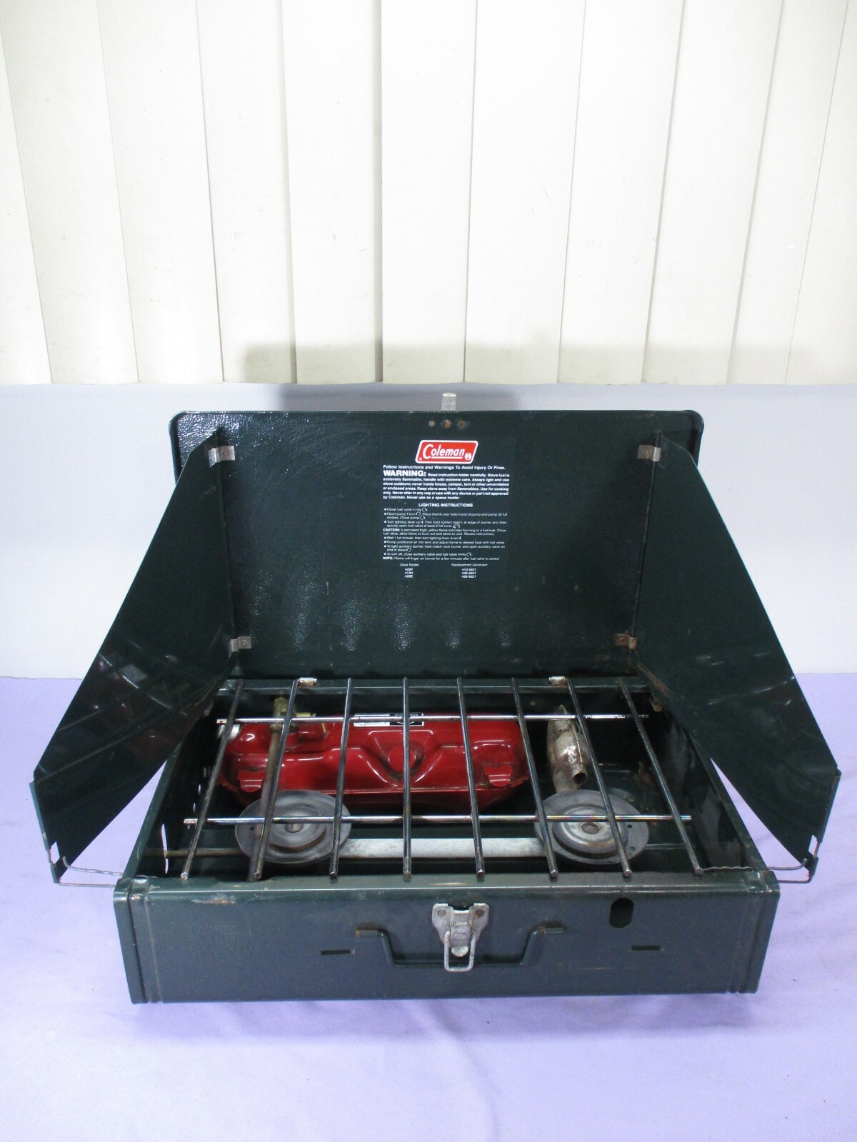 Vintage Coleman 425F Double Burner Portable Gas Camping Stove October 1987 WORKS