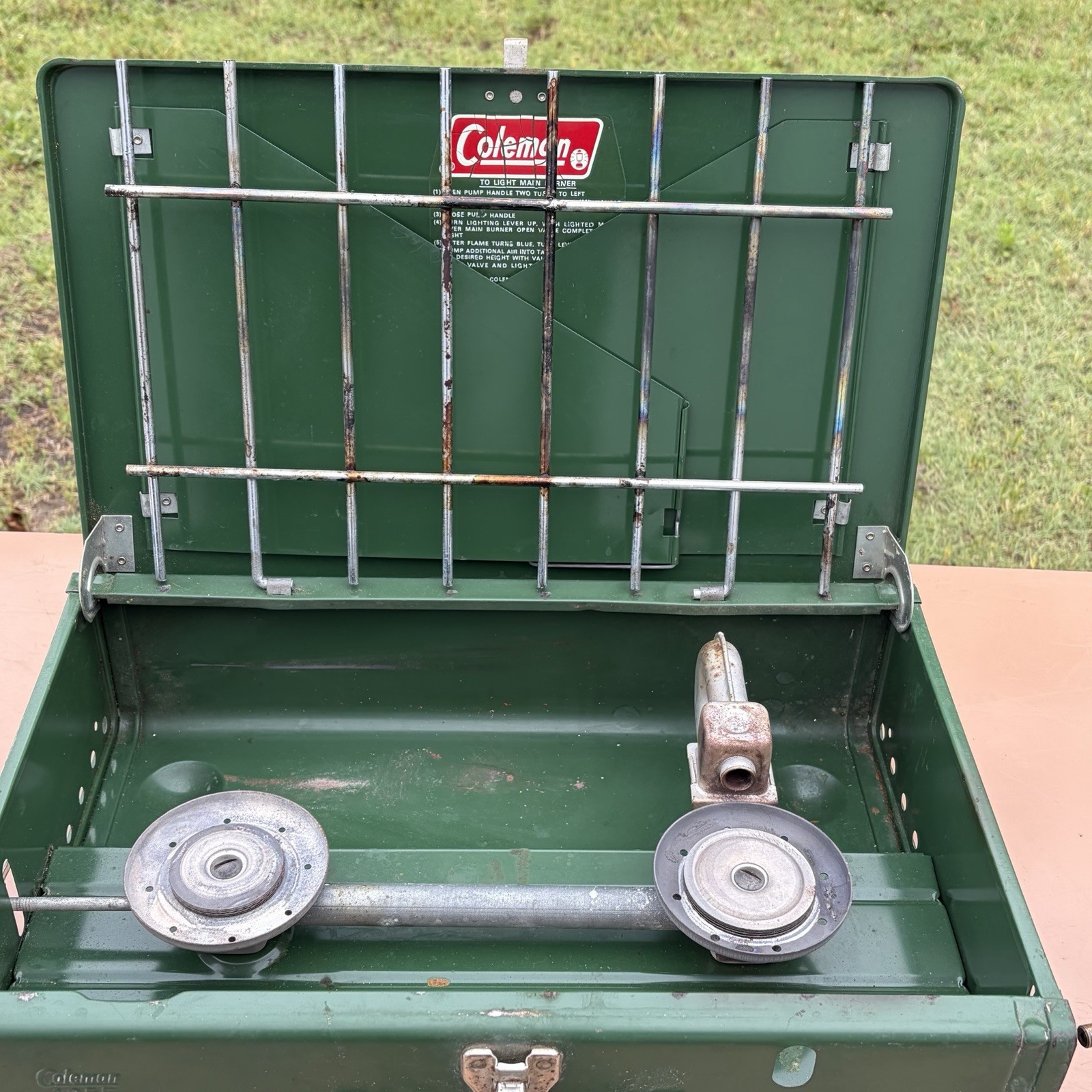 Vintage Coleman 425E Dual Burner Camp Stove 1978 Working No Box USA Prepper !