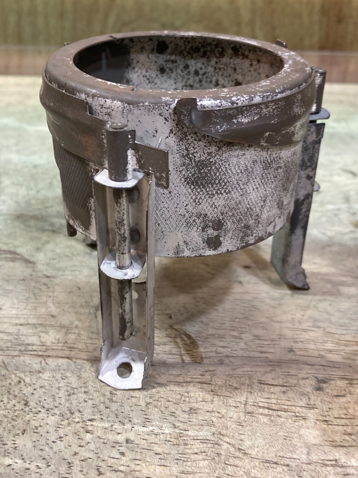 M1950 Rogers Stove – Grate – Discoloration – From Un-fired Stove