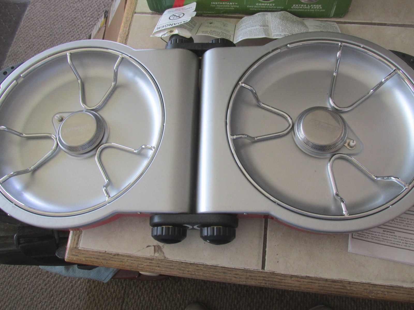 Coleman Fold N Go Propane Camping 2 Burners Stove New In Box With Instructions