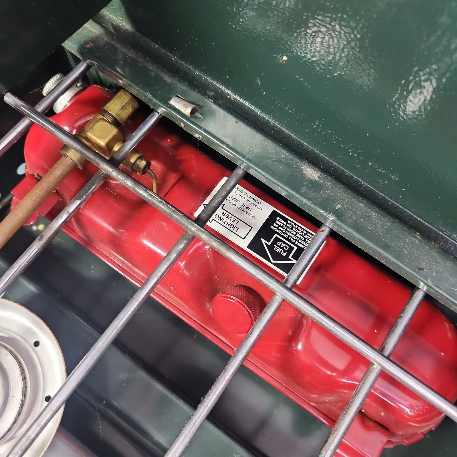 Vintage Coleman 425F Two Burner Gas (Fuel) Camping Stove Green 5/1990 VERY NICE!