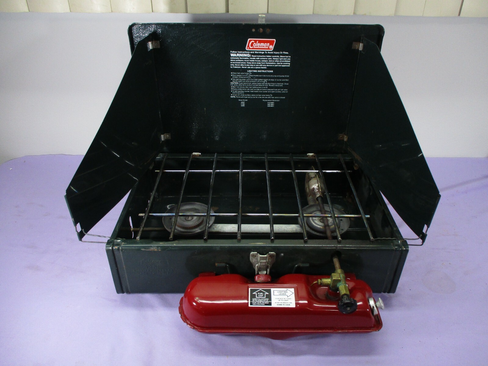 Vintage Coleman 425F Double Burner Portable Gas Camping Stove October 1987 WORKS