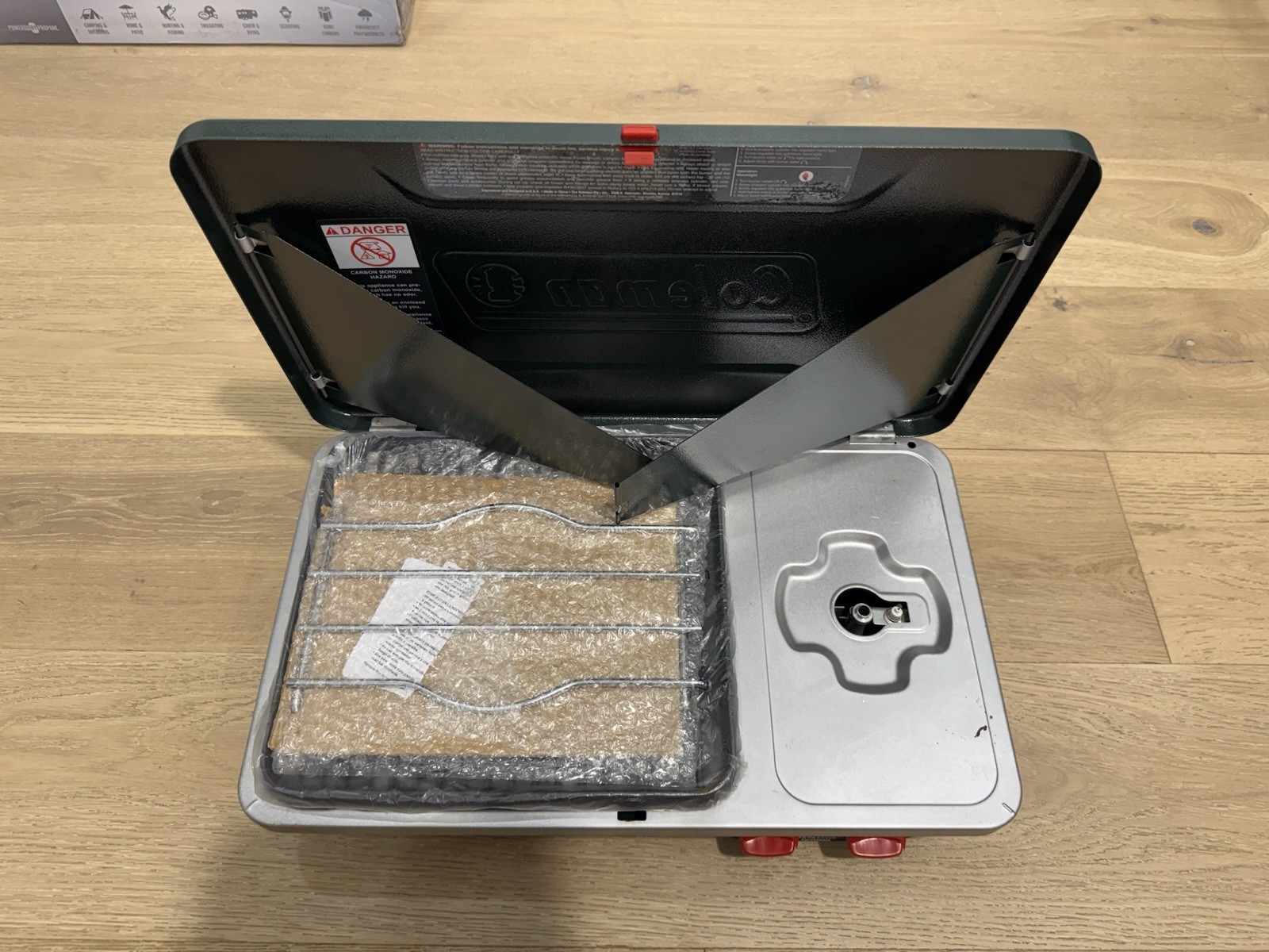Coleman PerfectFlow Instastart Grill/Stove 10,000 BTU Model 9921B750 New in Box