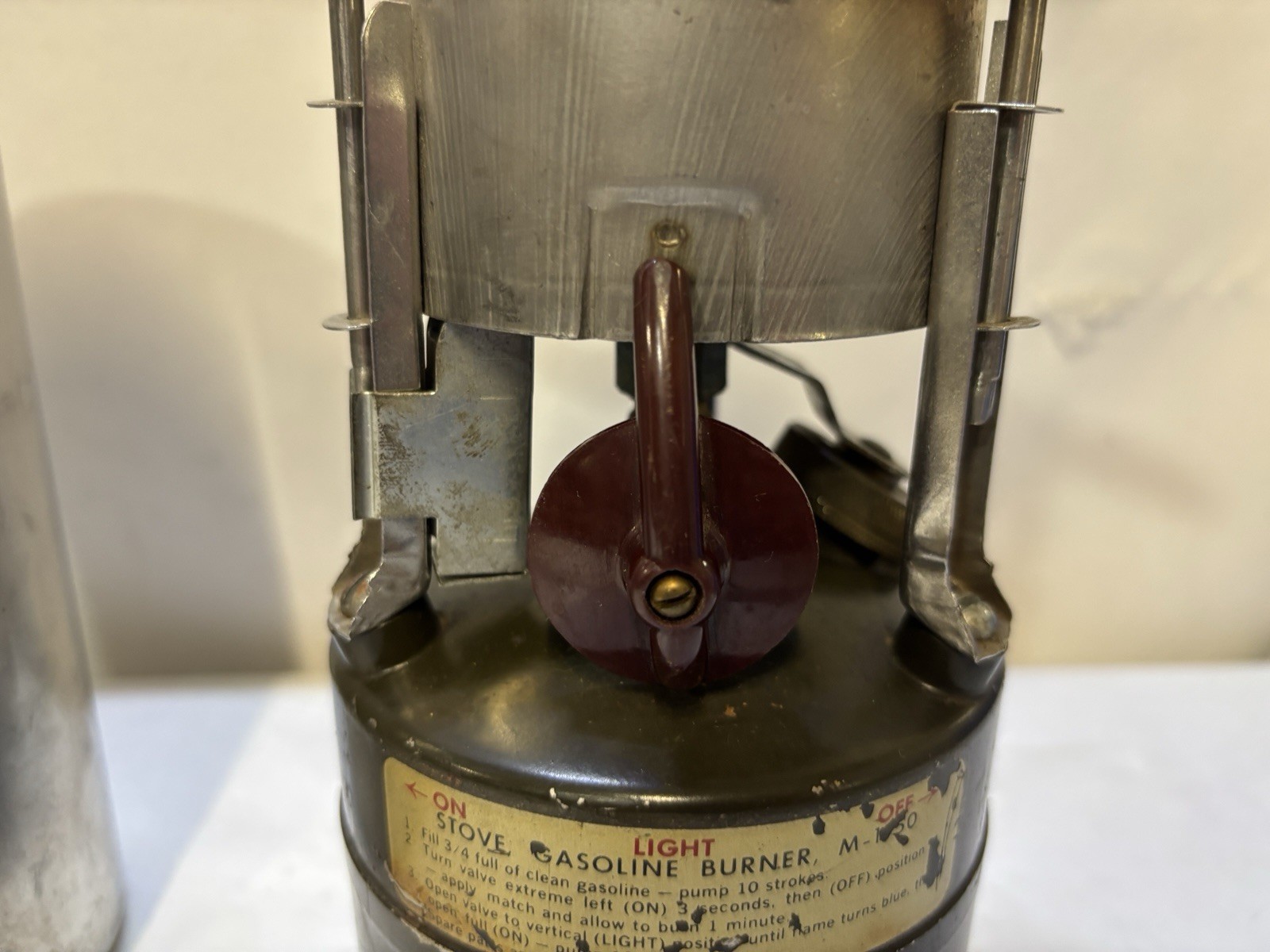 US Military Gasoline Burner Stove M – 1950 With Aluminum Case Rogers 1966