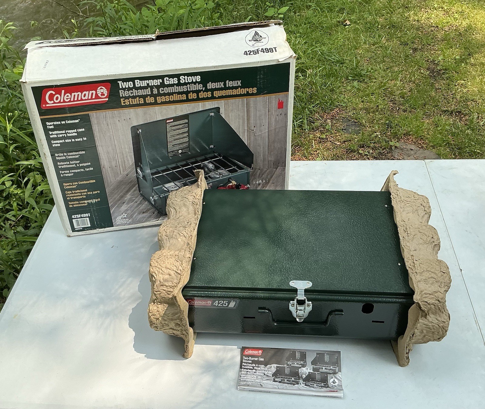 Vintage Coleman 425F499T Two Burner Gas Stove with Box 10/98 Unused