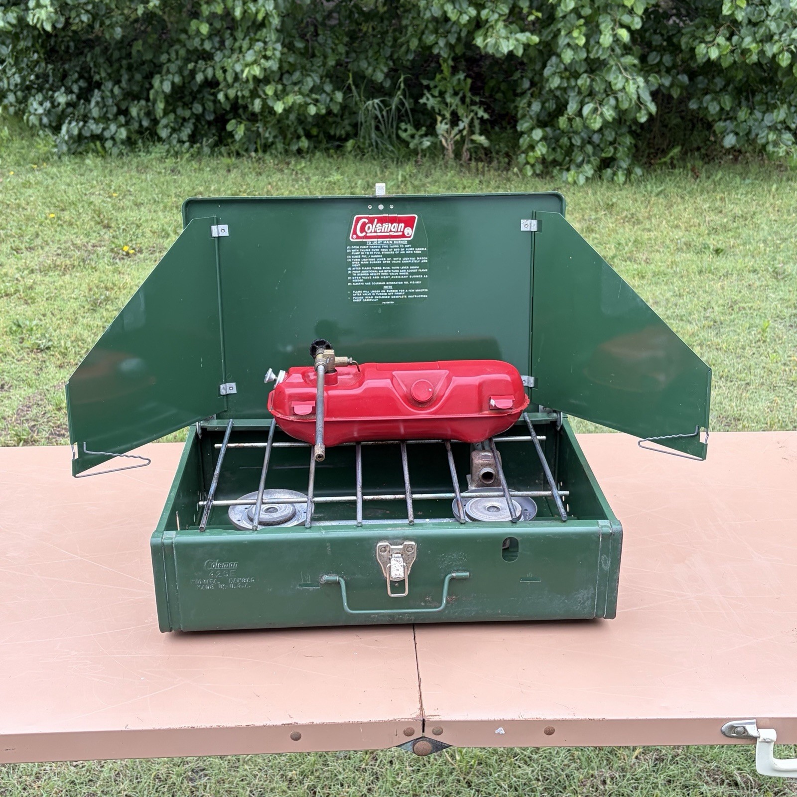 Vintage Coleman 425E Dual Burner Camp Stove 1978 Working No Box USA Prepper !
