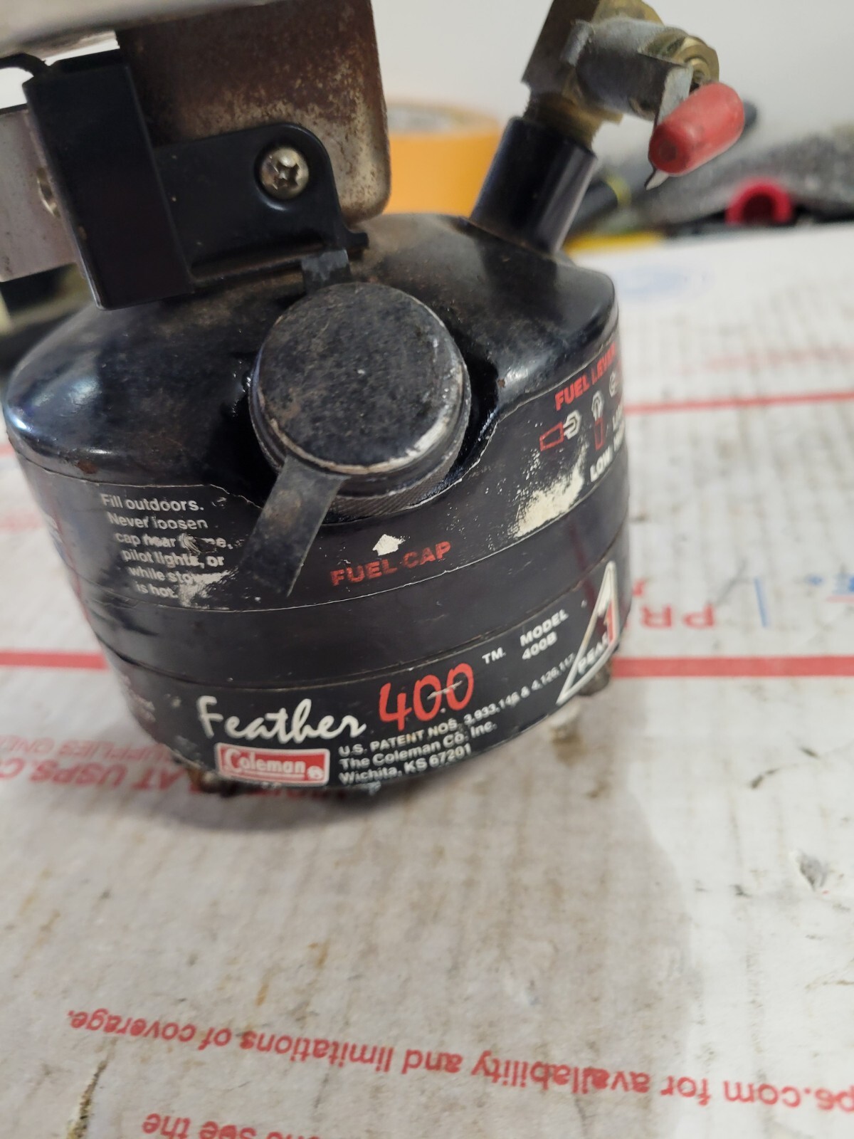 VINTAGE COLEMAN PEAK 1 FEATHER 400 MODEL