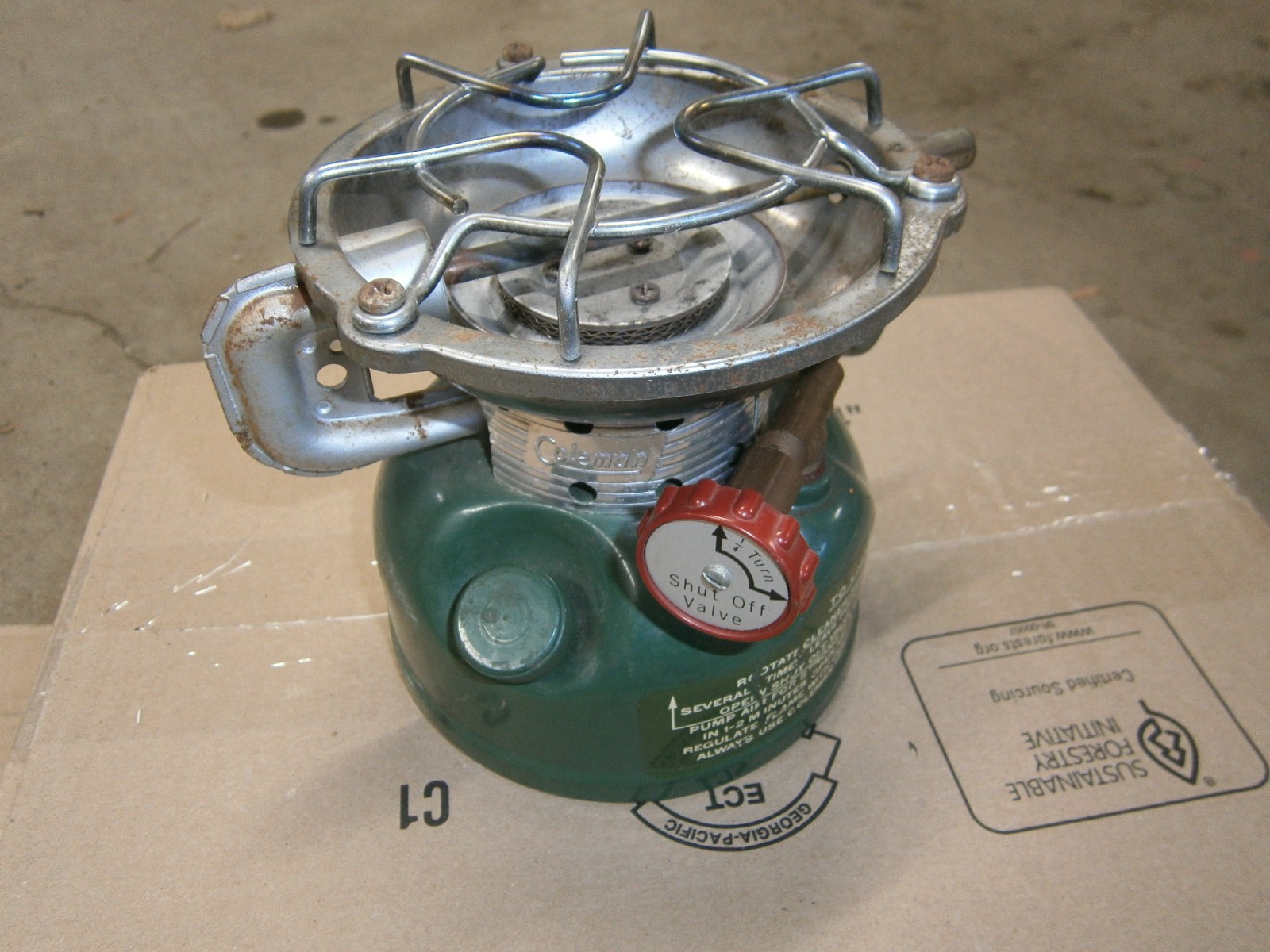 COLEMAN CAMP STOVE CAMPING STOVE 502 BURNER COOKER