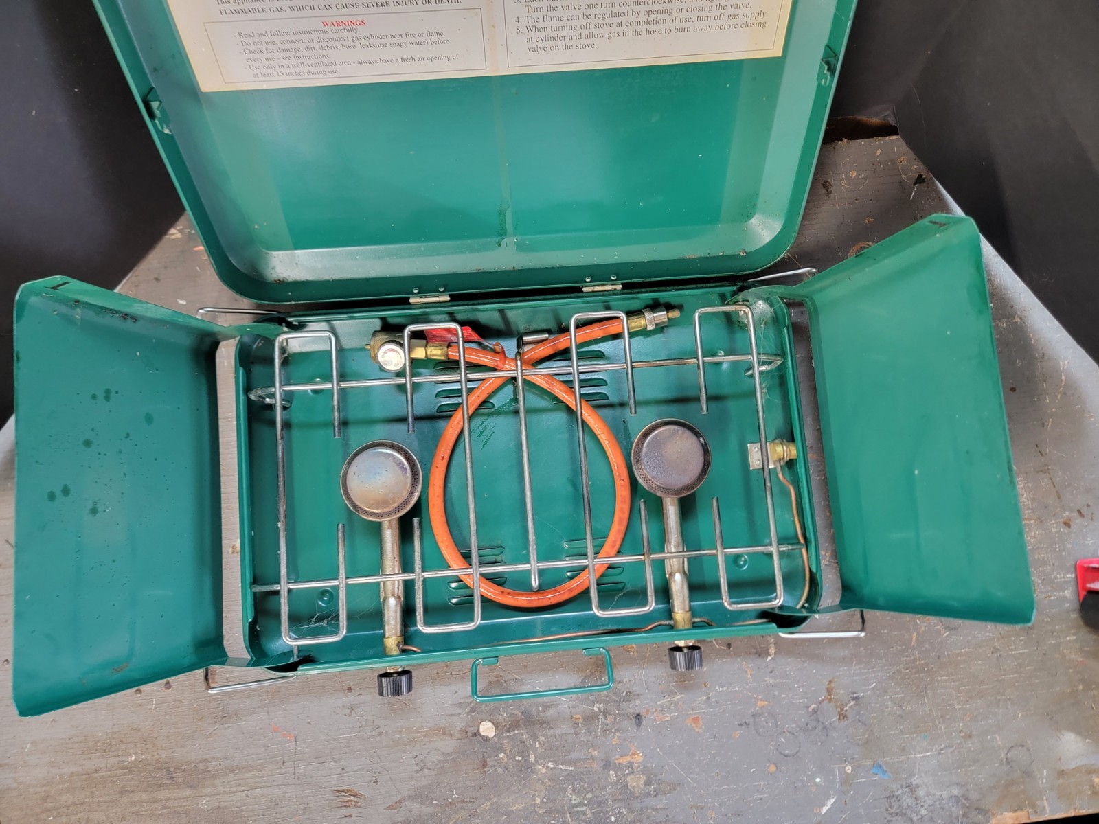GREATLAND PORTABLE CAMP STOVE 2 BURNER for Propane Bottle Cylinder Super Clean
