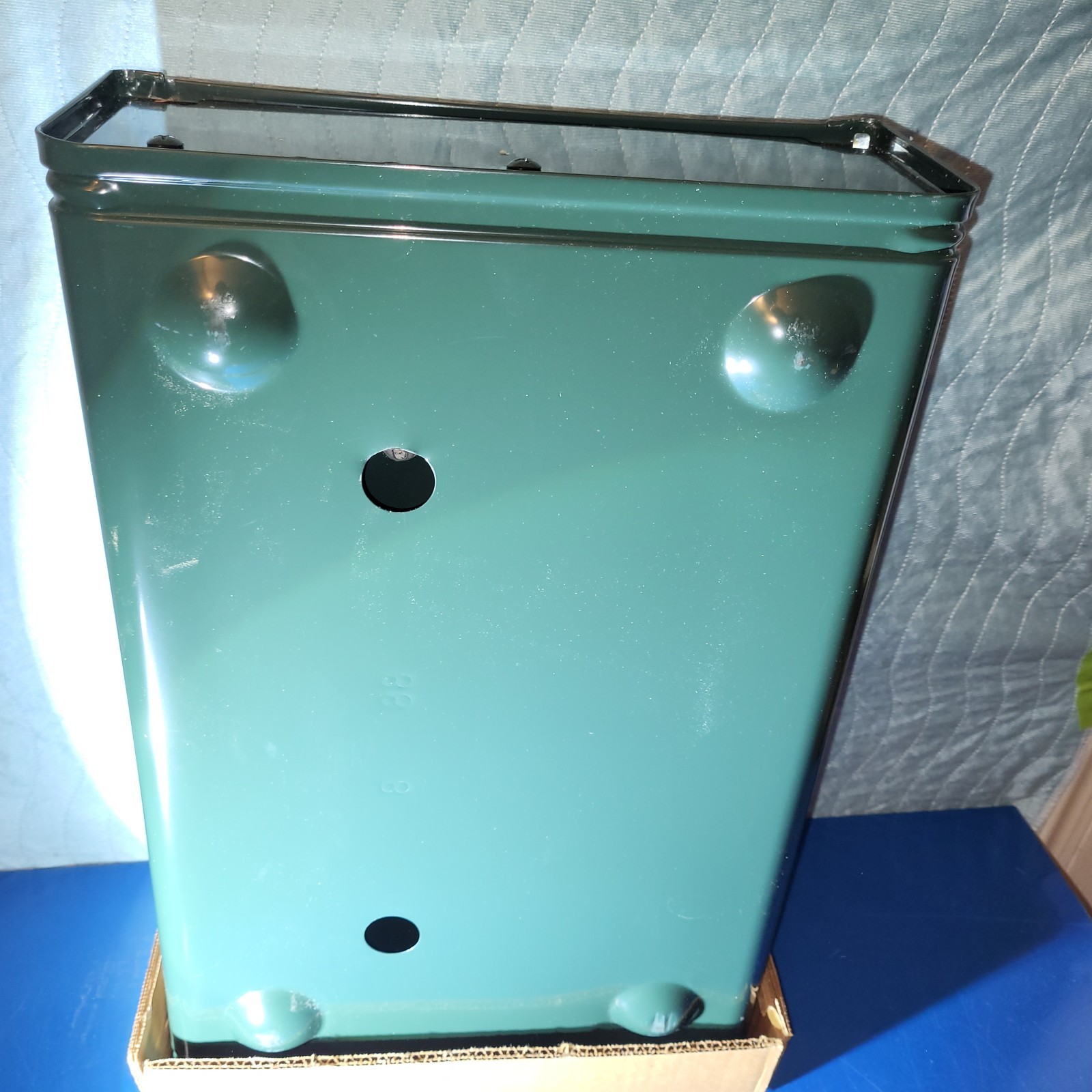 Vintage Coleman 425F499 Two Burner Camp Stove Fuel Gas Red Tank-NEW IN BOX, 8/88