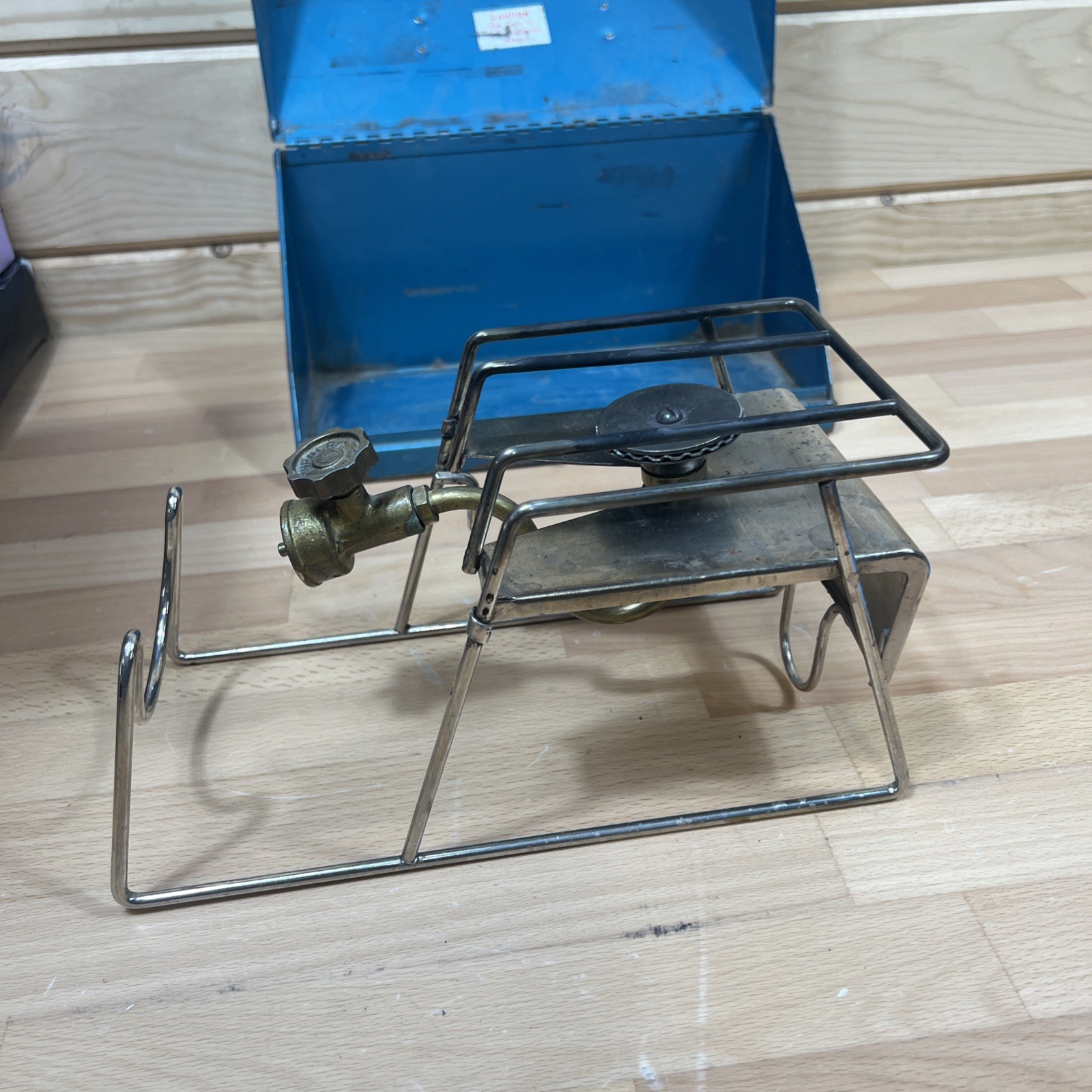 Vtg Rare Turner Portable Single Burner Propane Gas Cap Stove L-104 W/ Box Works