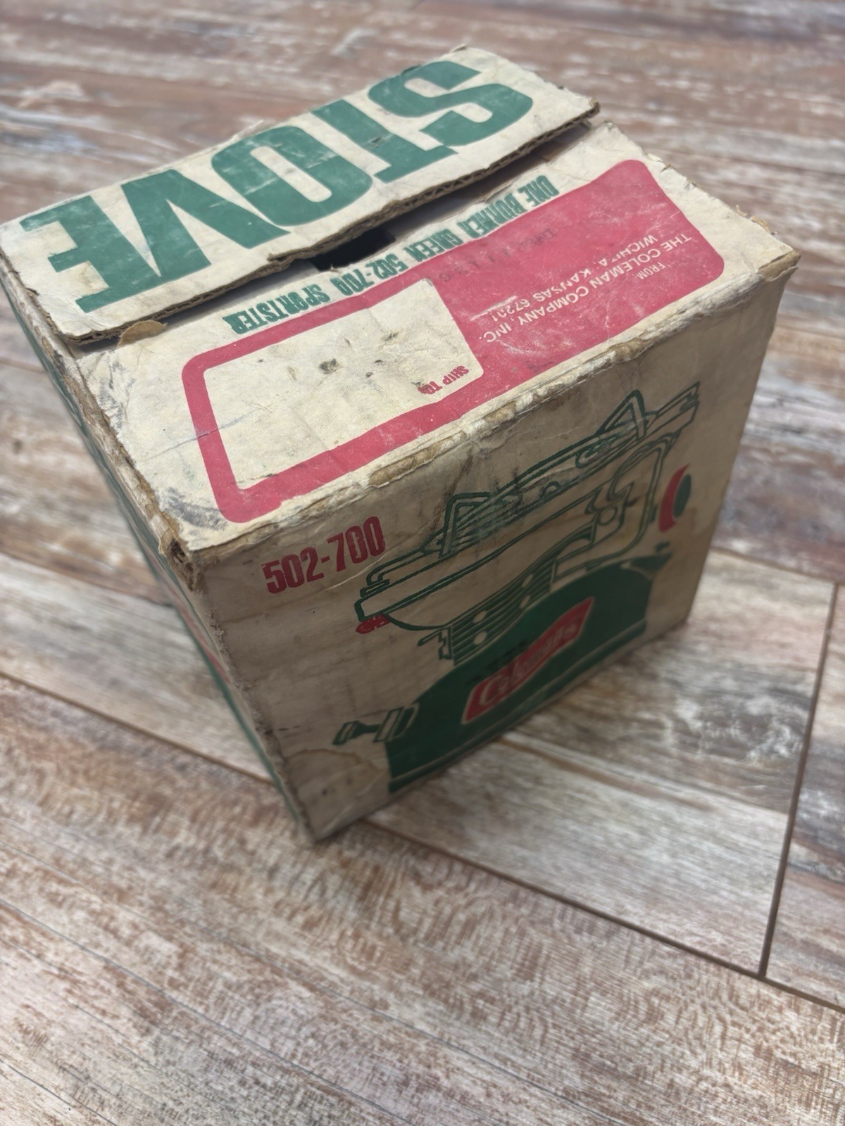 Vintage COLEMAN 502-700 SPORTSTER Portable Camp stove in original box 1976