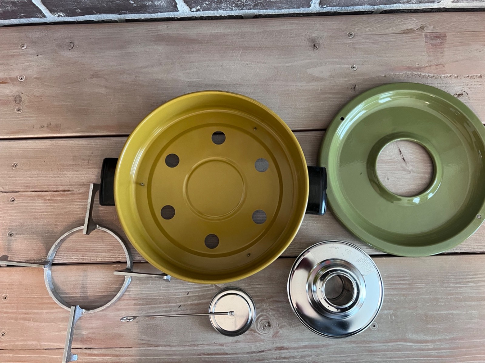 Vintage Alcohol Heater Stove Burner Camping Stove Green/Mustard Yellow