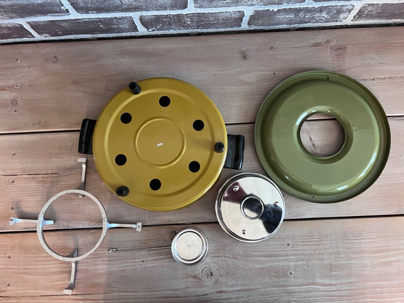 Vintage Alcohol Heater Stove Burner Camping Stove Green/Mustard Yellow