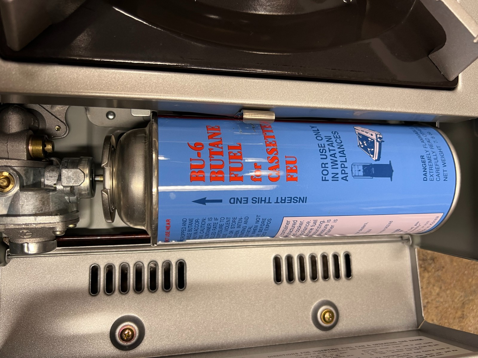 NEW Iwatani S-2 Deluxe Portable Butane Cooker/Stove