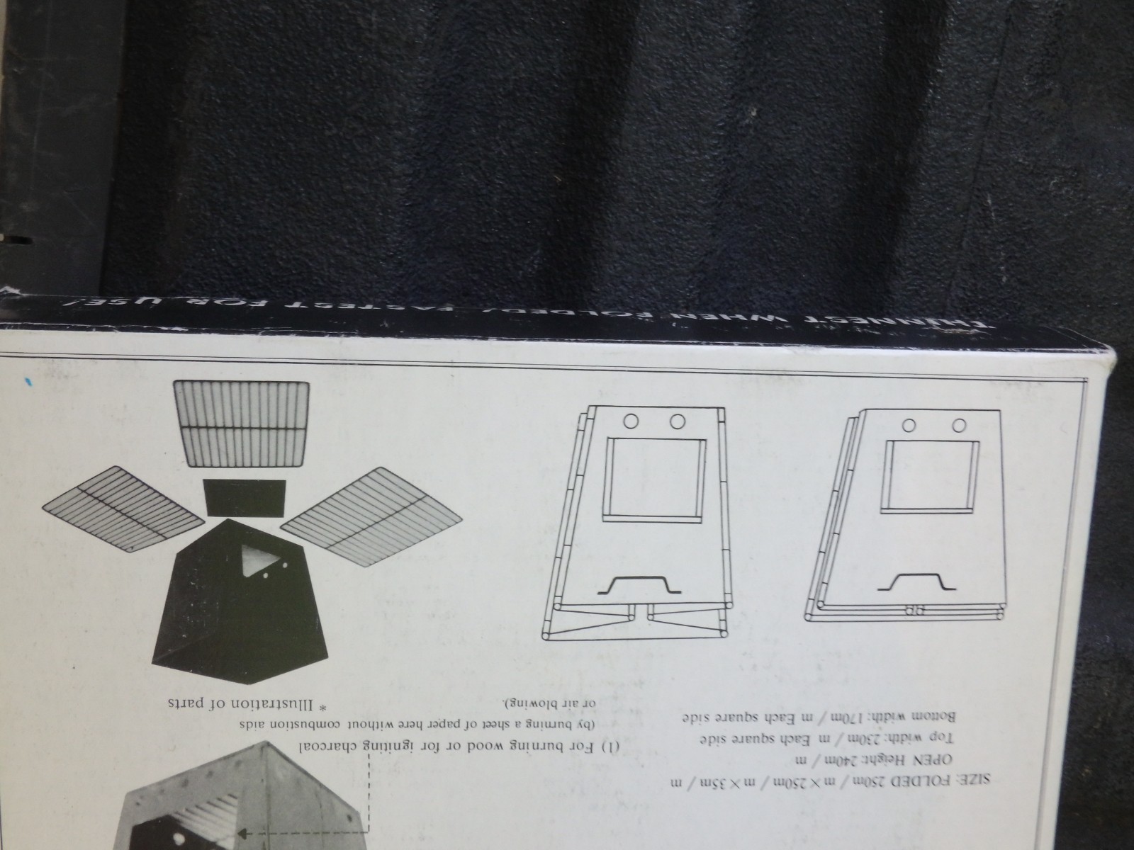 COLEMAN PORTABLE FOLDING BAR B Q SET
