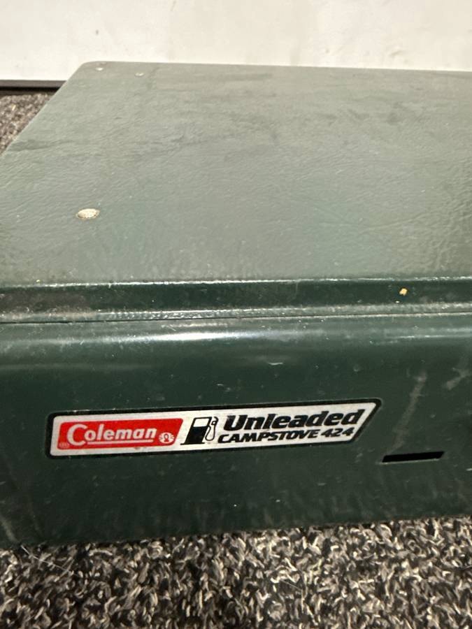Coleman Dual Fuel 424 Camp Stove Green – USA Made – Dual Burner