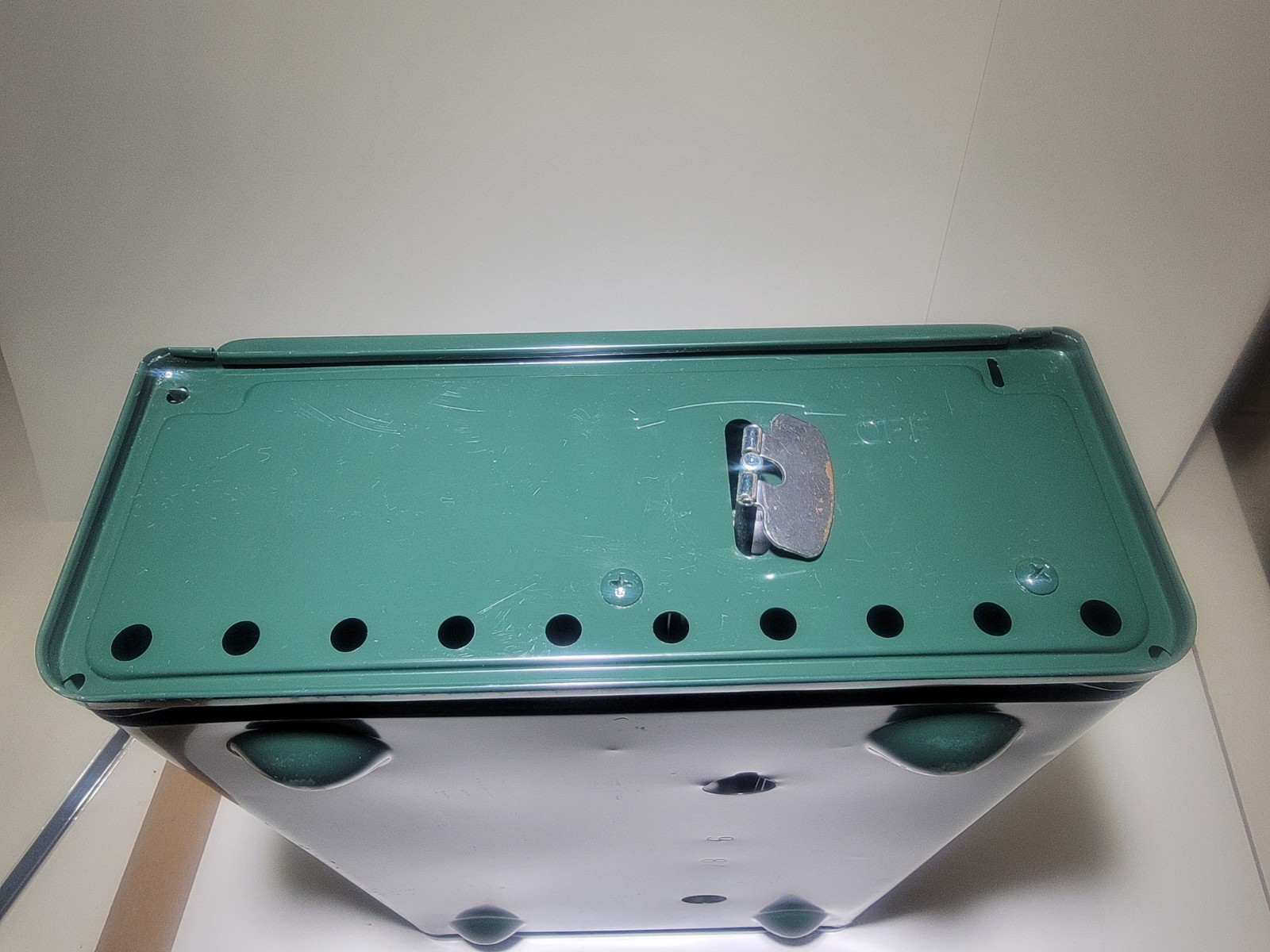 1987 Coleman 425F499 Gas Stove 2 Burner Green NEVER USED