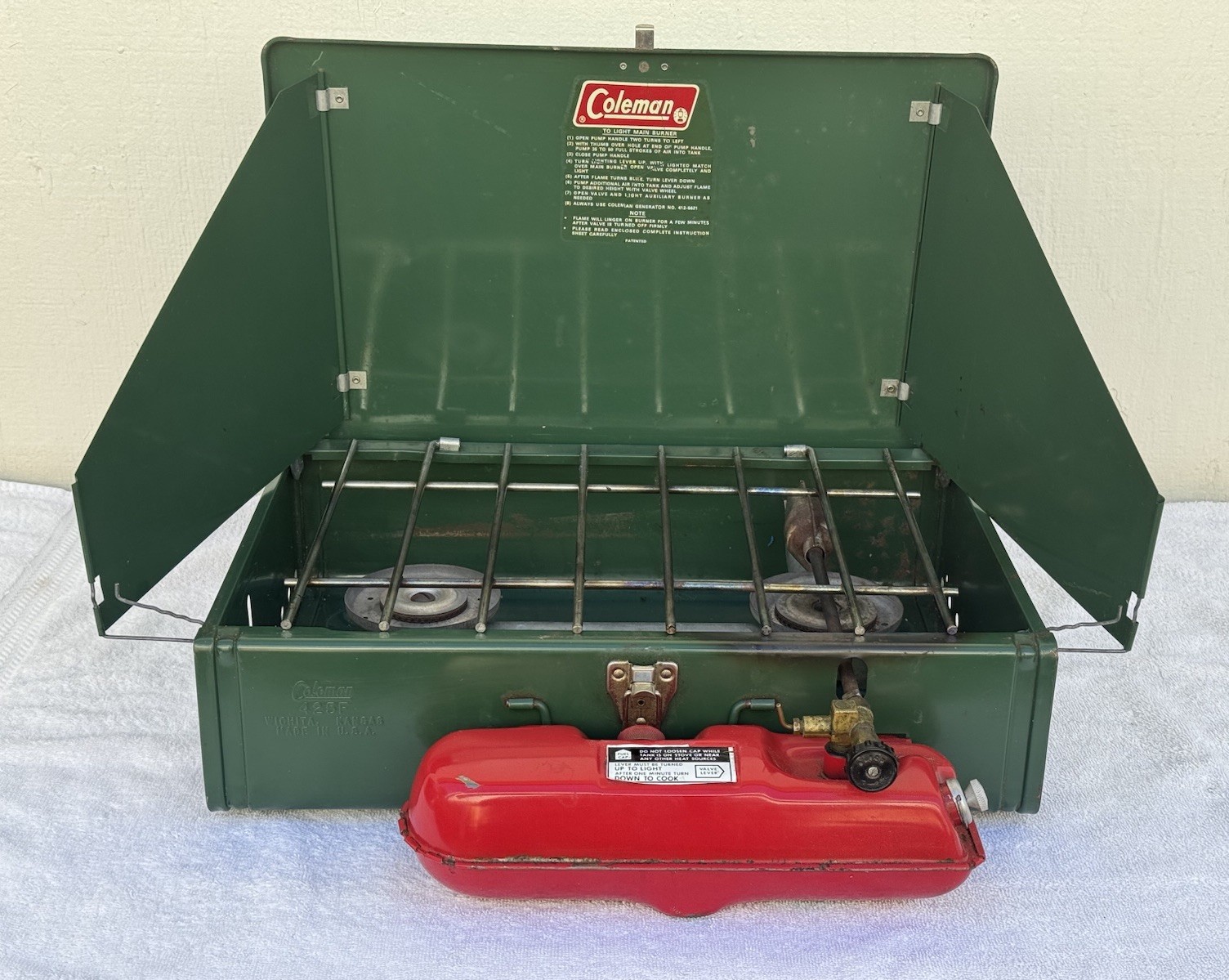 Coleman 425f Two Burner Stove With Box – Set Up For Dual Fuel