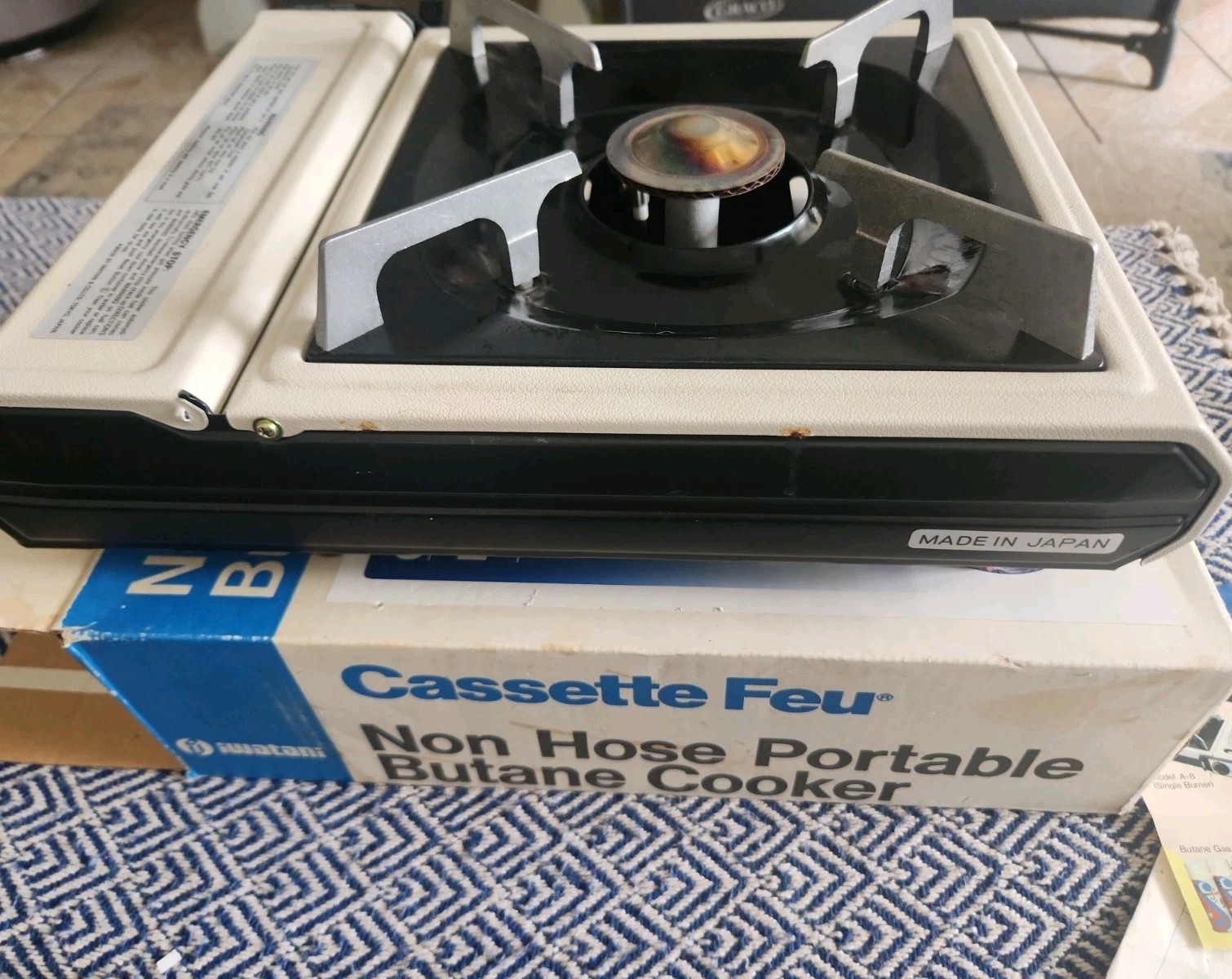 Iwatani Butane Canister B 9 Portable Camping Stove Made in Japan