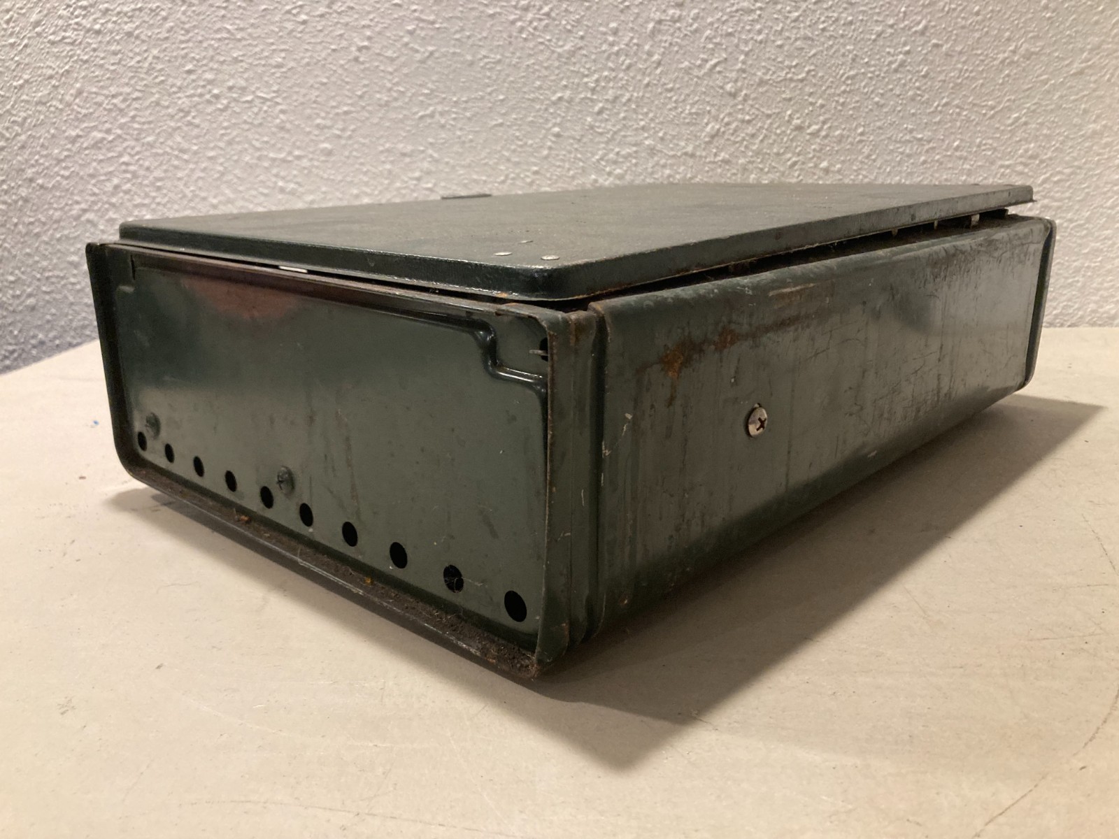 Vintage COLEMAN 425F DUAL BURNER CAMP STOVE