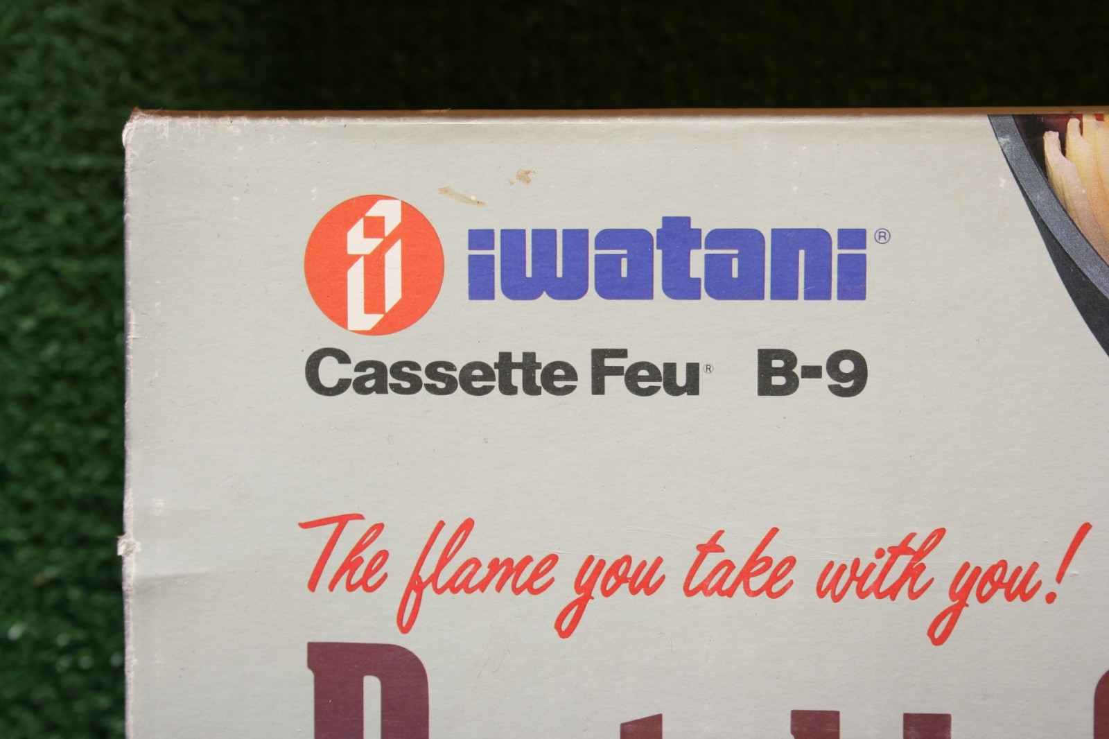 IWATANI B-9 No Match Portable Table-Top Butane Stove Indoor Outdoor Camping RV