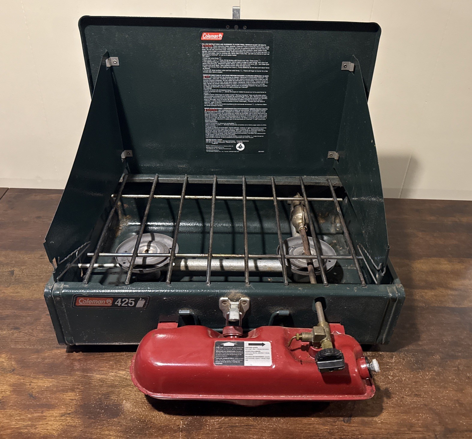 Vintage 1999 Coleman 425F Two Burner Gas Camp Stove Model 425F499T