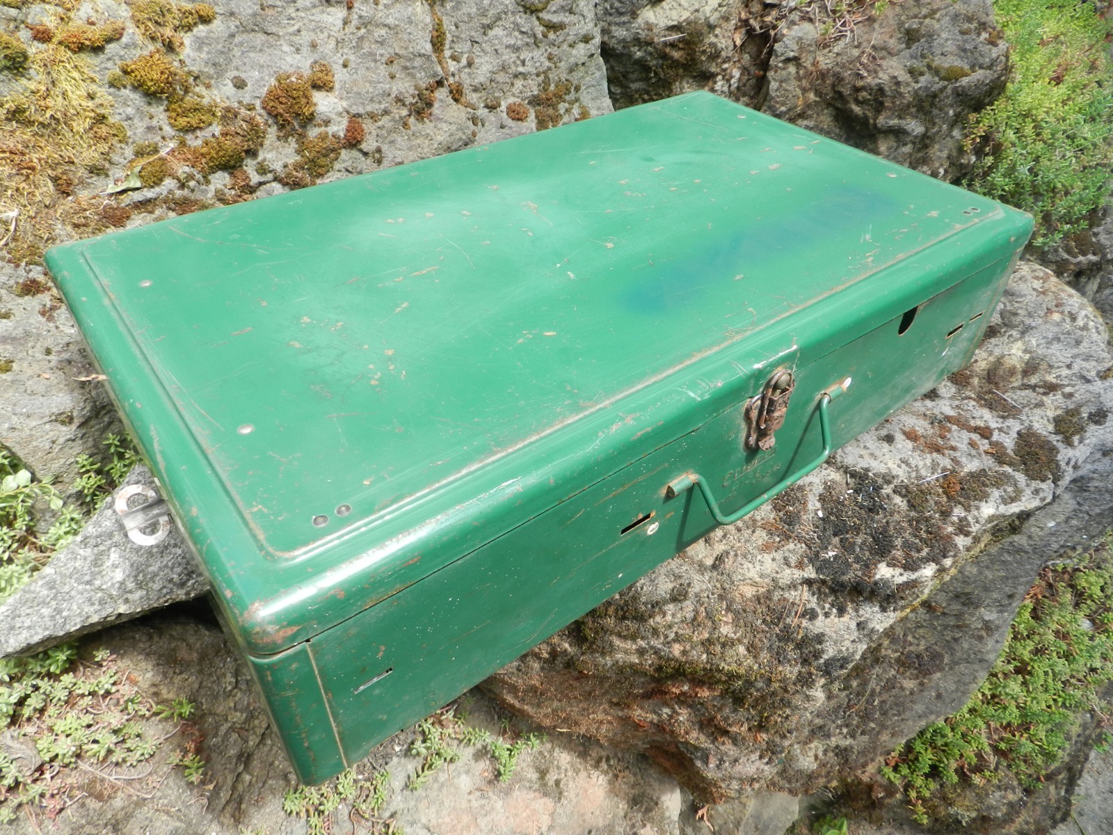 Vintage Coleman 413E 2Brnr Camp Stove (1950s-60s) Green