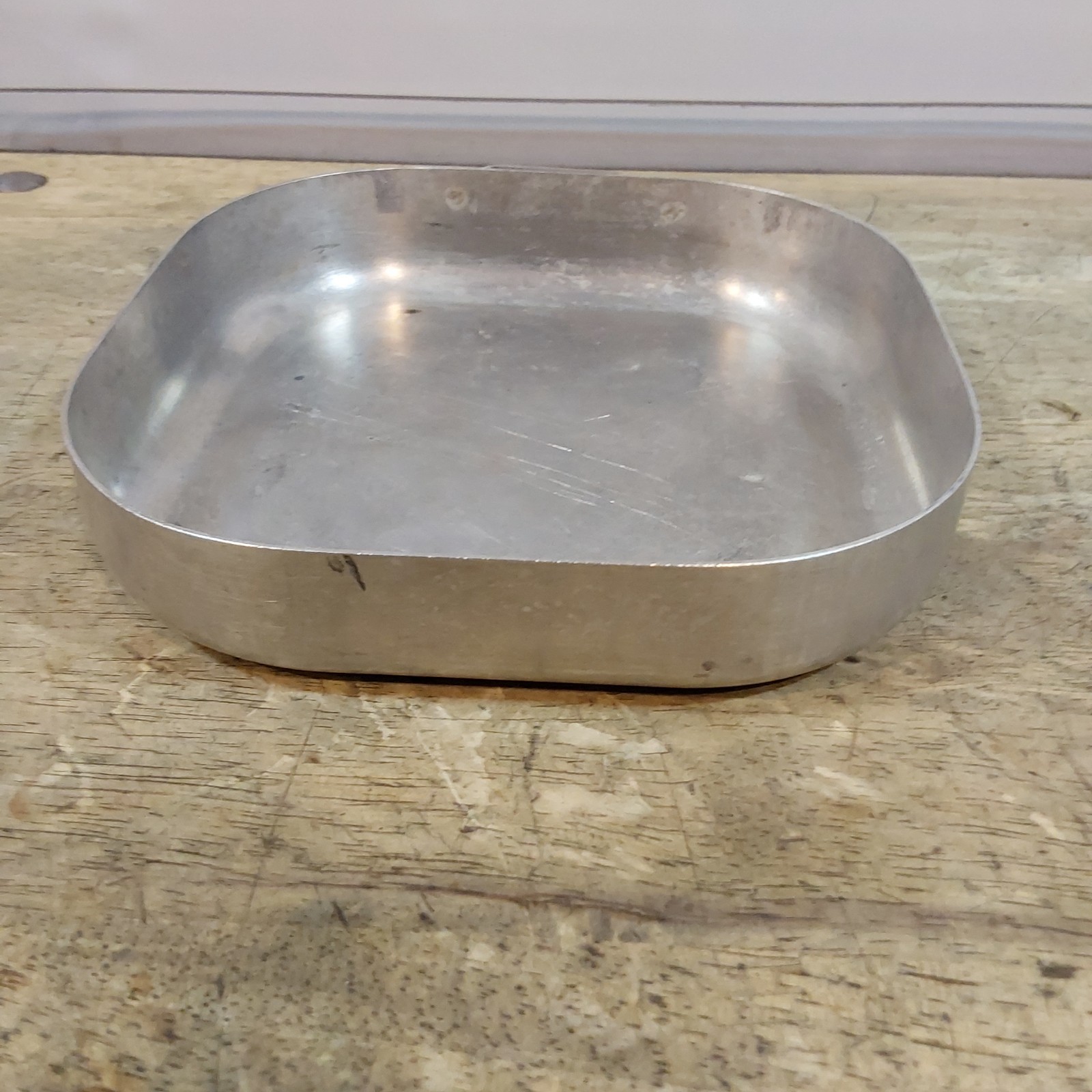 Coleman 501 502 Stove – Case Top Half – Cook Pot – Scuffs Dents & Scratches