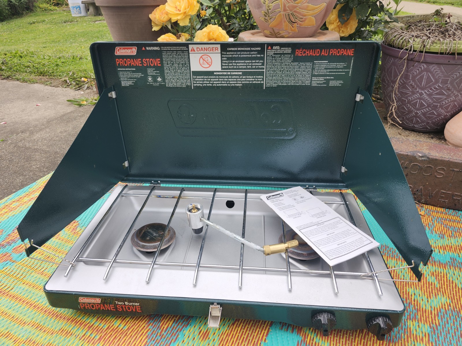 Coleman® 20,000 BTU Classic Propane Gas Camping Stove, 2-Burner Outdoor Used
