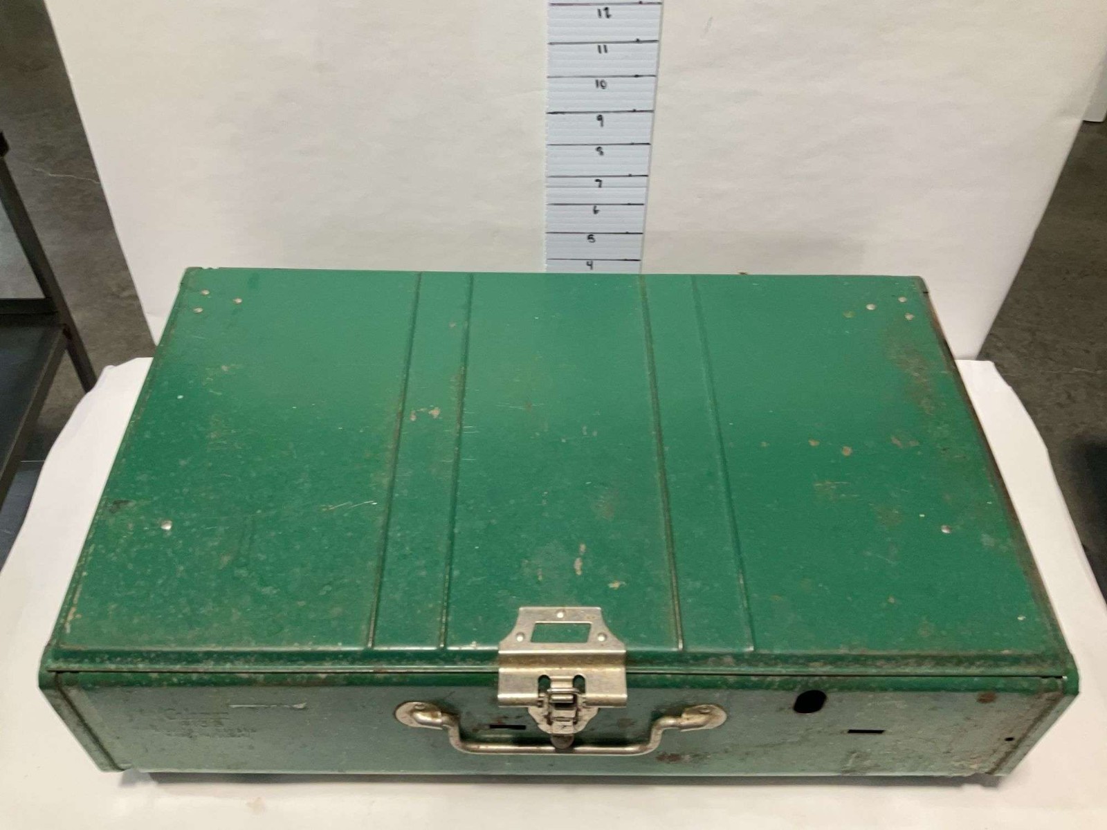 Coleman 413A Two Burner Green Camp Stove with Red Fuel Tank Vintage