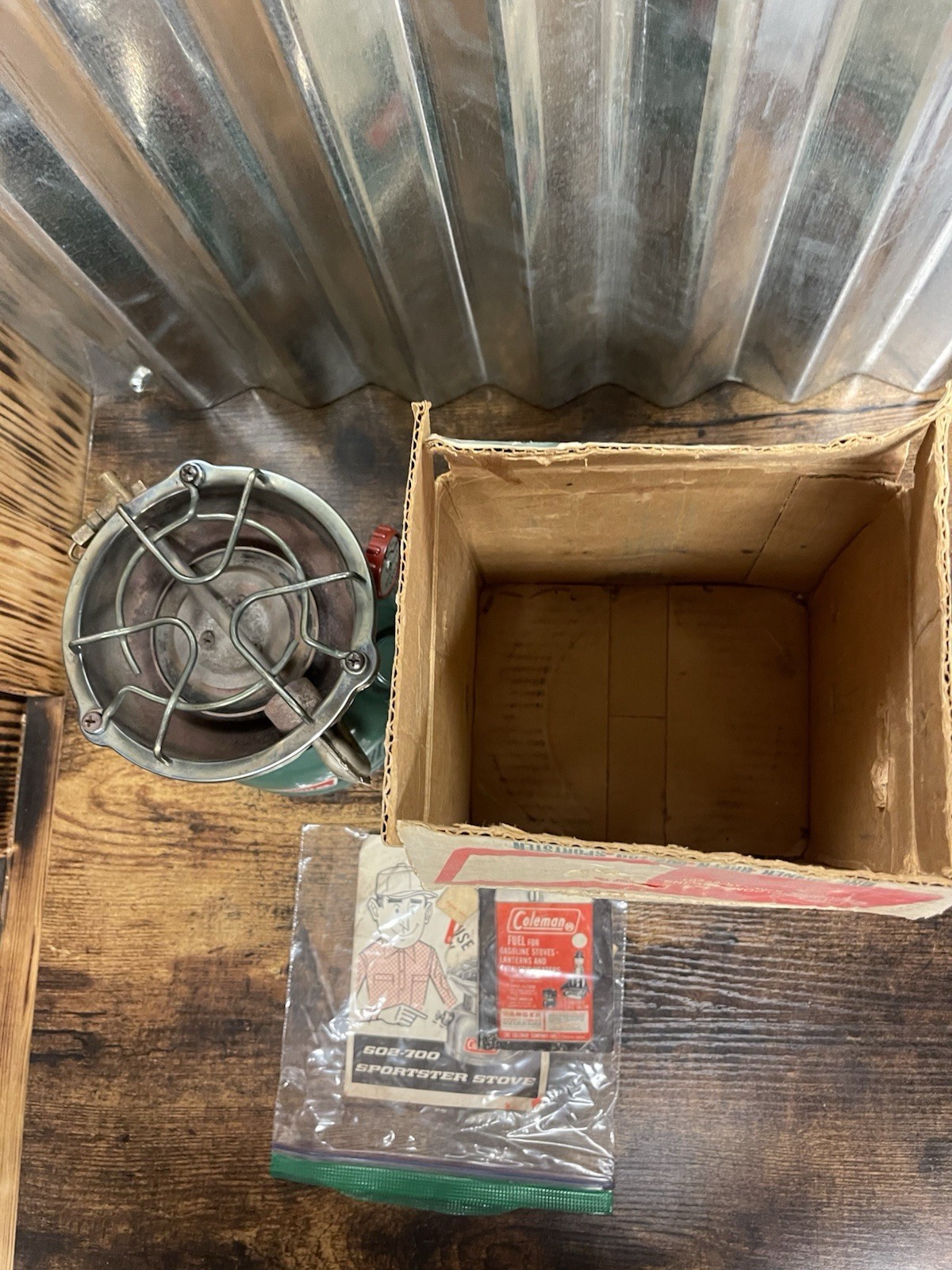 Vintage 1971 Coleman 502 Sportster Stove With Box