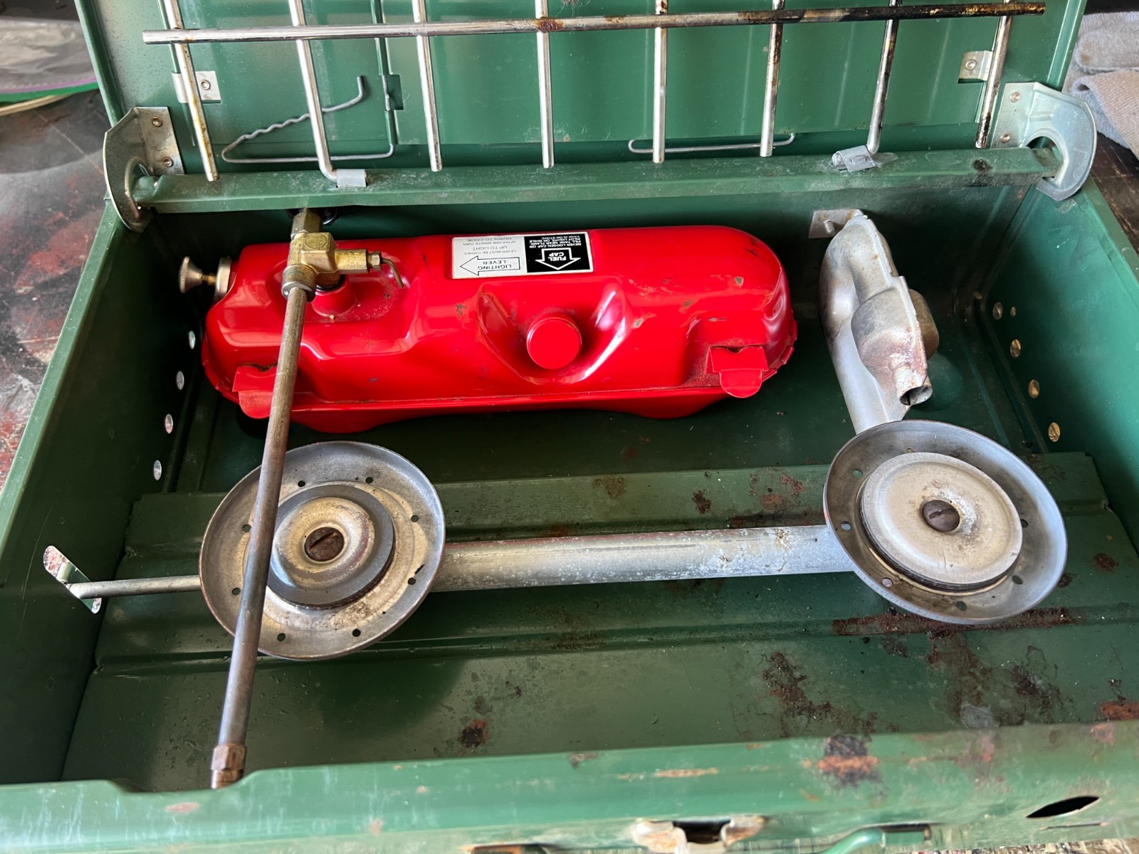 Coleman 425F Two Burner Gas Stove EX 11/82