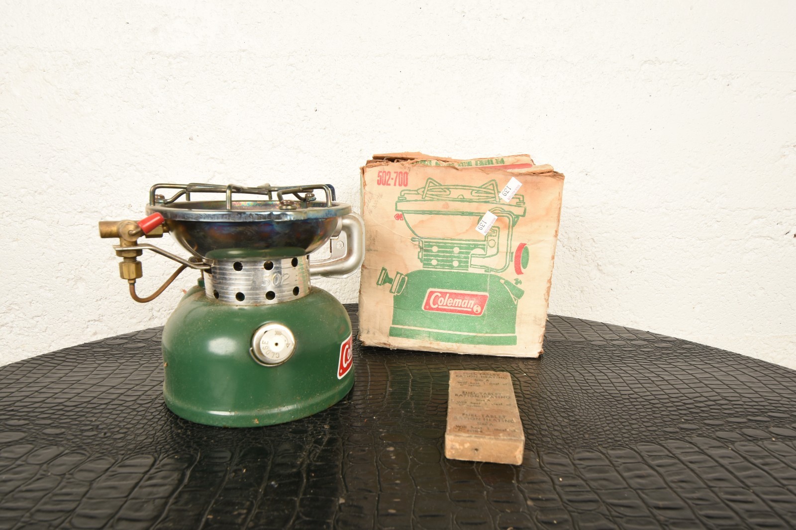 Coleman 502-700 Sportster Portable Gas Camping Stove Original Box Fuel Tablets